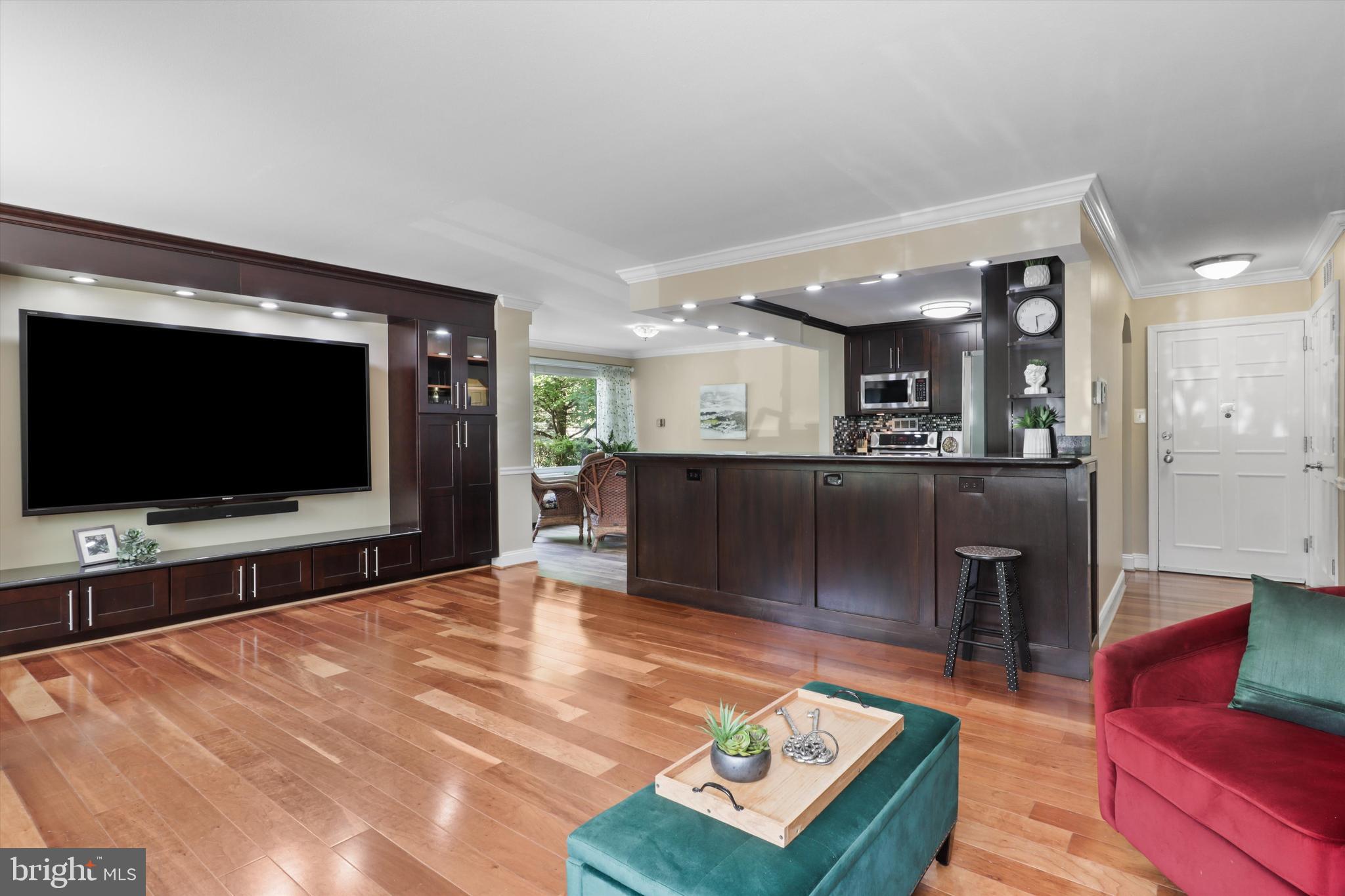 4501 ARLINGTON BOULEVARD 118