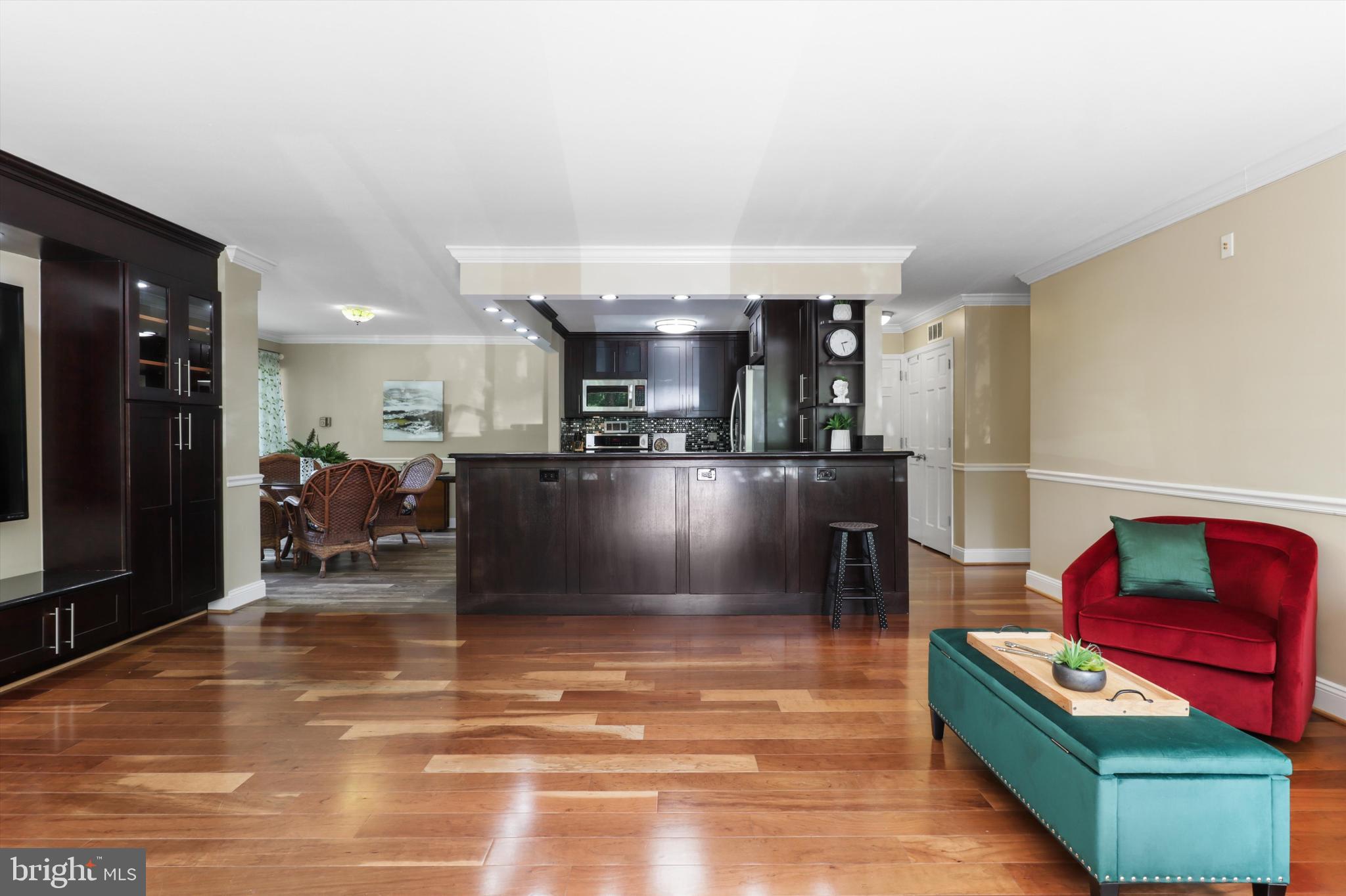 4501 ARLINGTON BOULEVARD 118