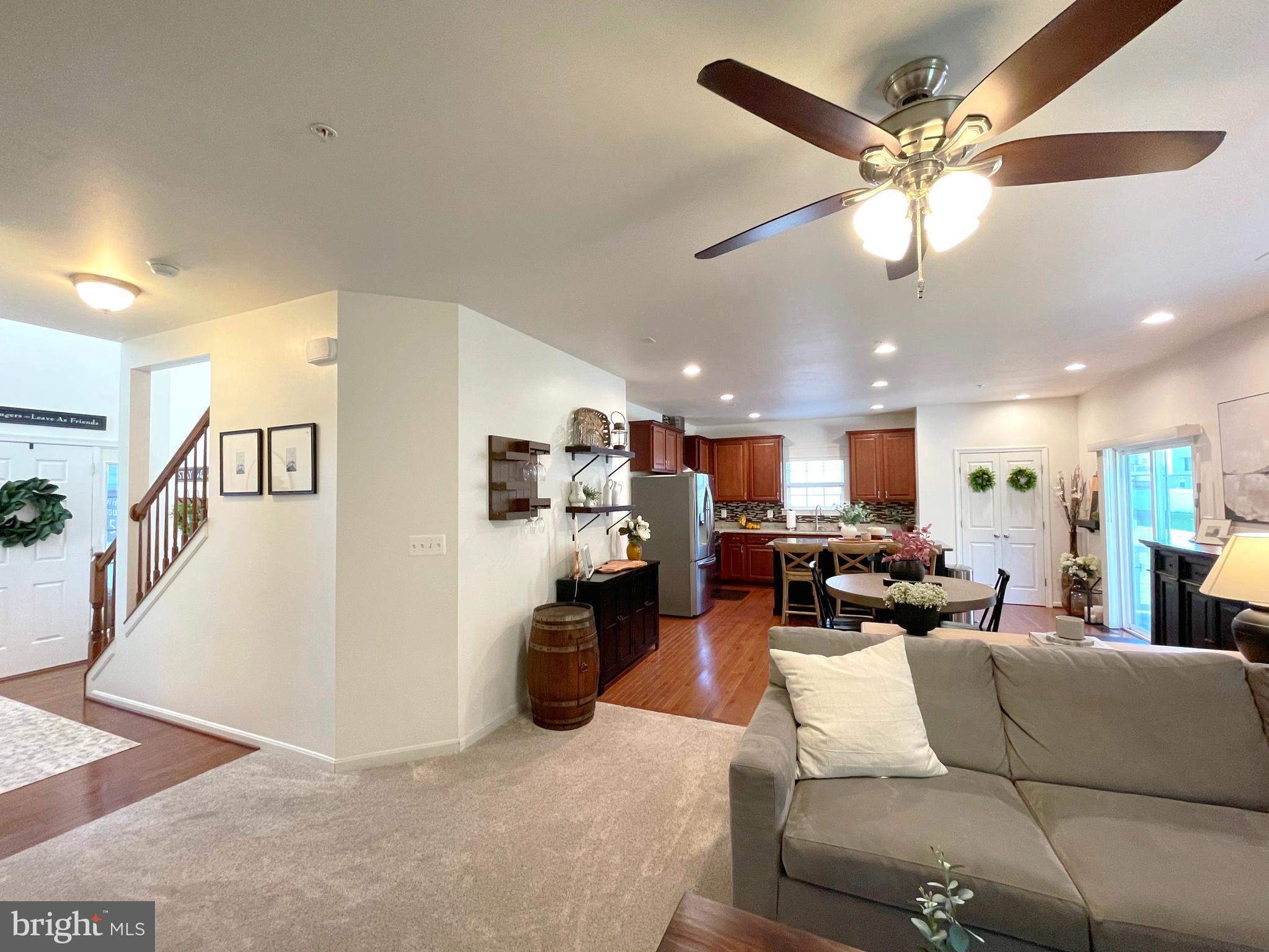 WHISPERING WOODS - Residential Lease