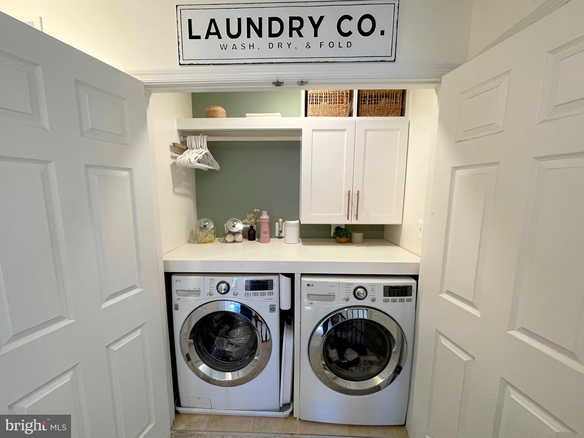 WHISPERING WOODS - Residential Lease