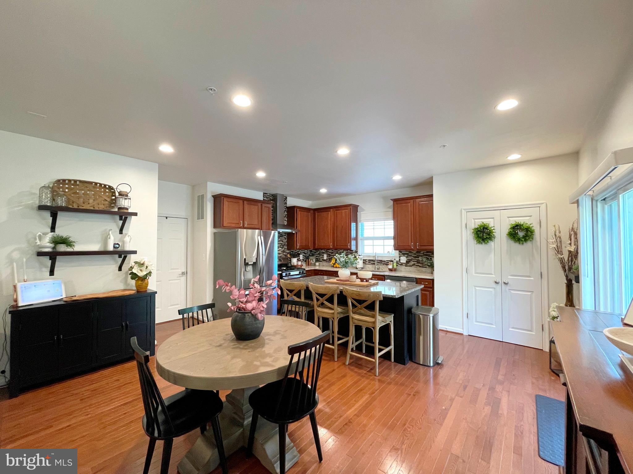 WHISPERING WOODS - Residential Lease