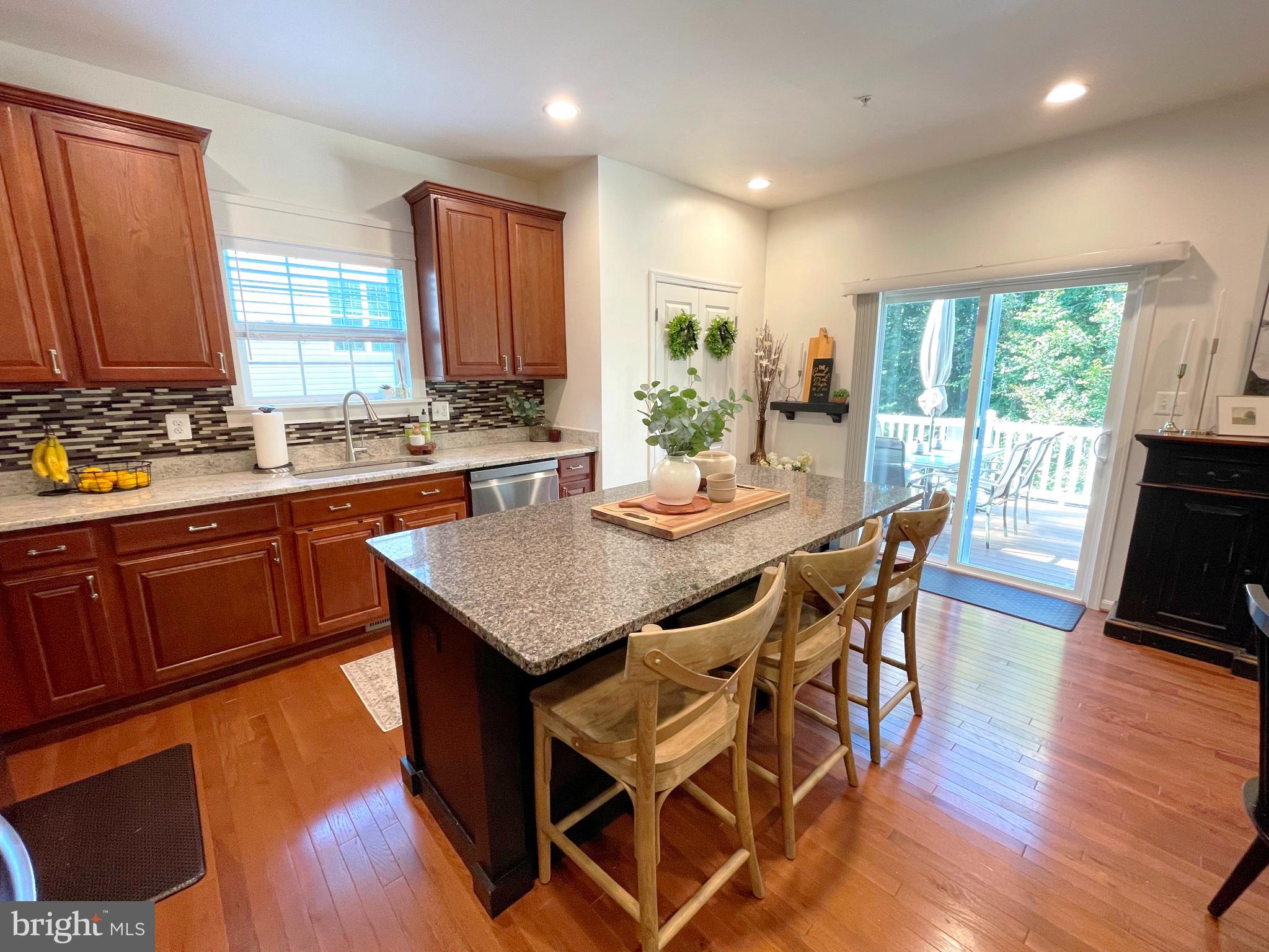 WHISPERING WOODS - Residential Lease