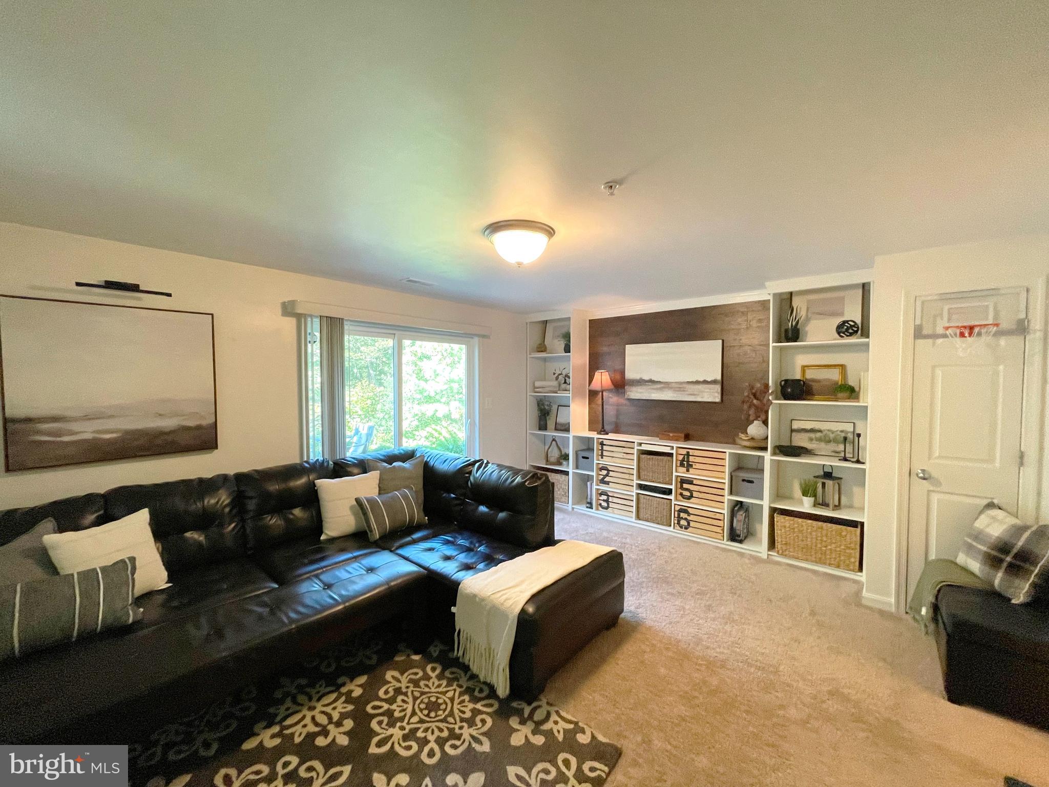 WHISPERING WOODS - Residential Lease