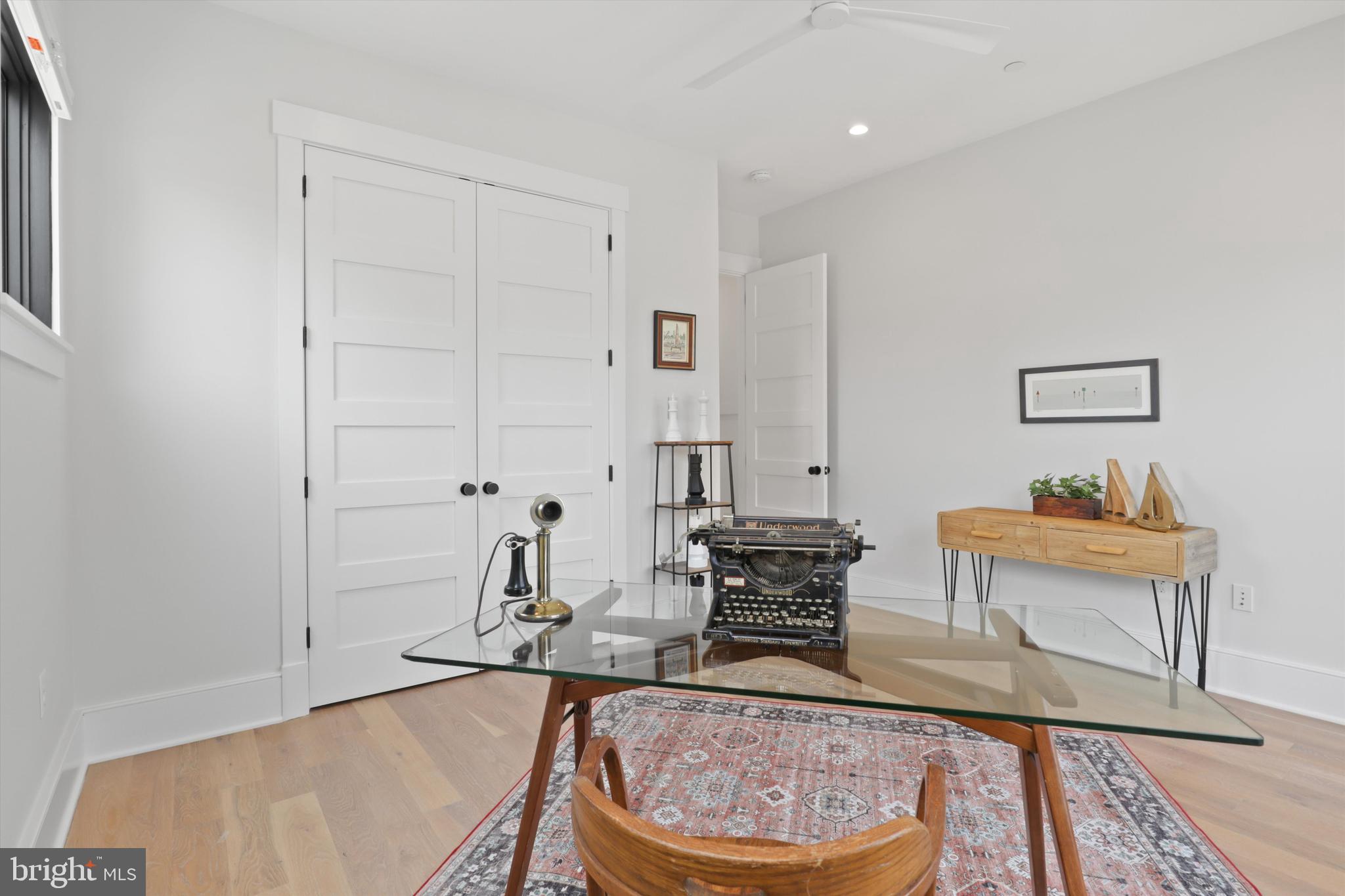 CAPITOL HILL - Residential