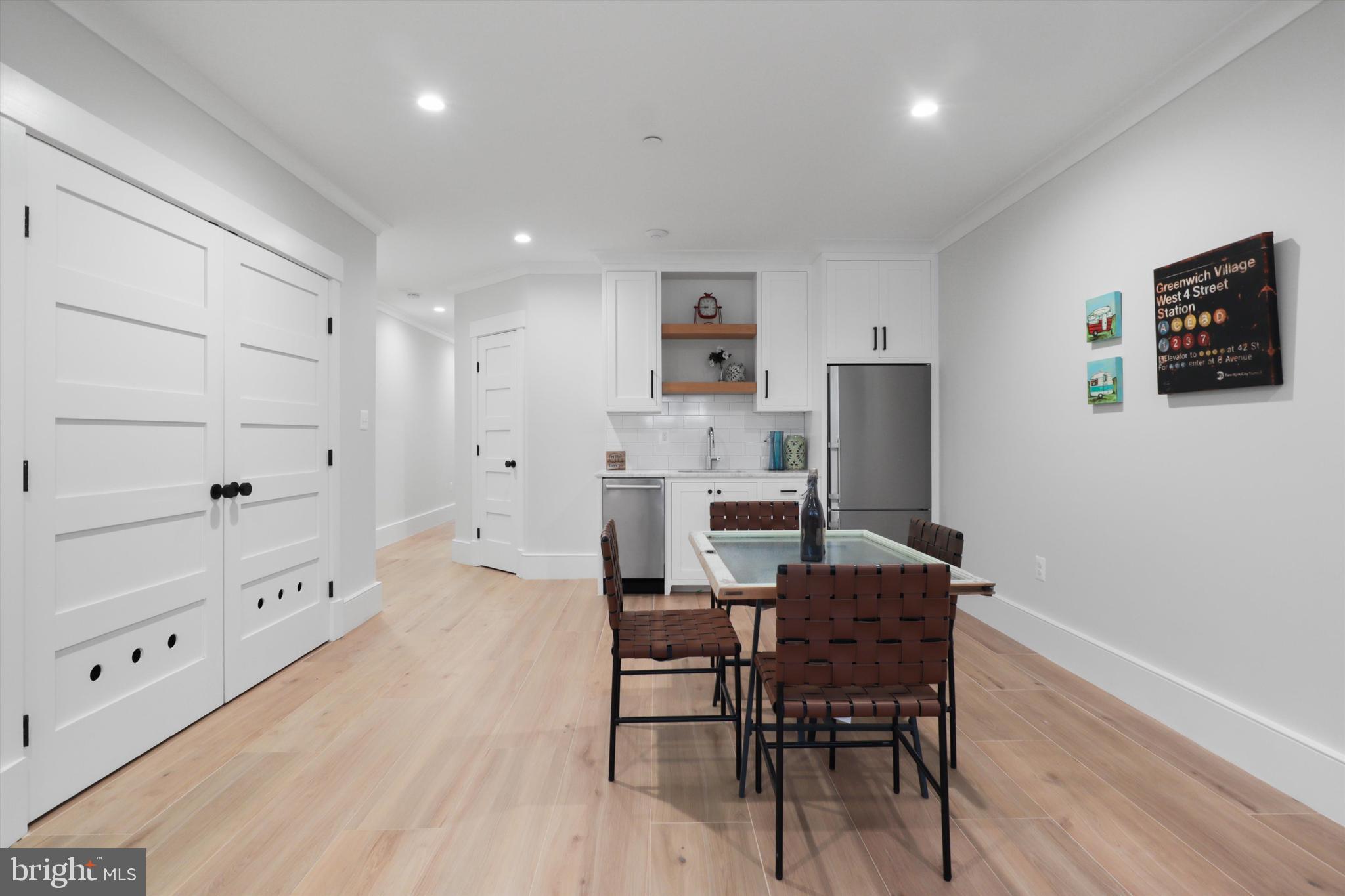 CAPITOL HILL - Residential