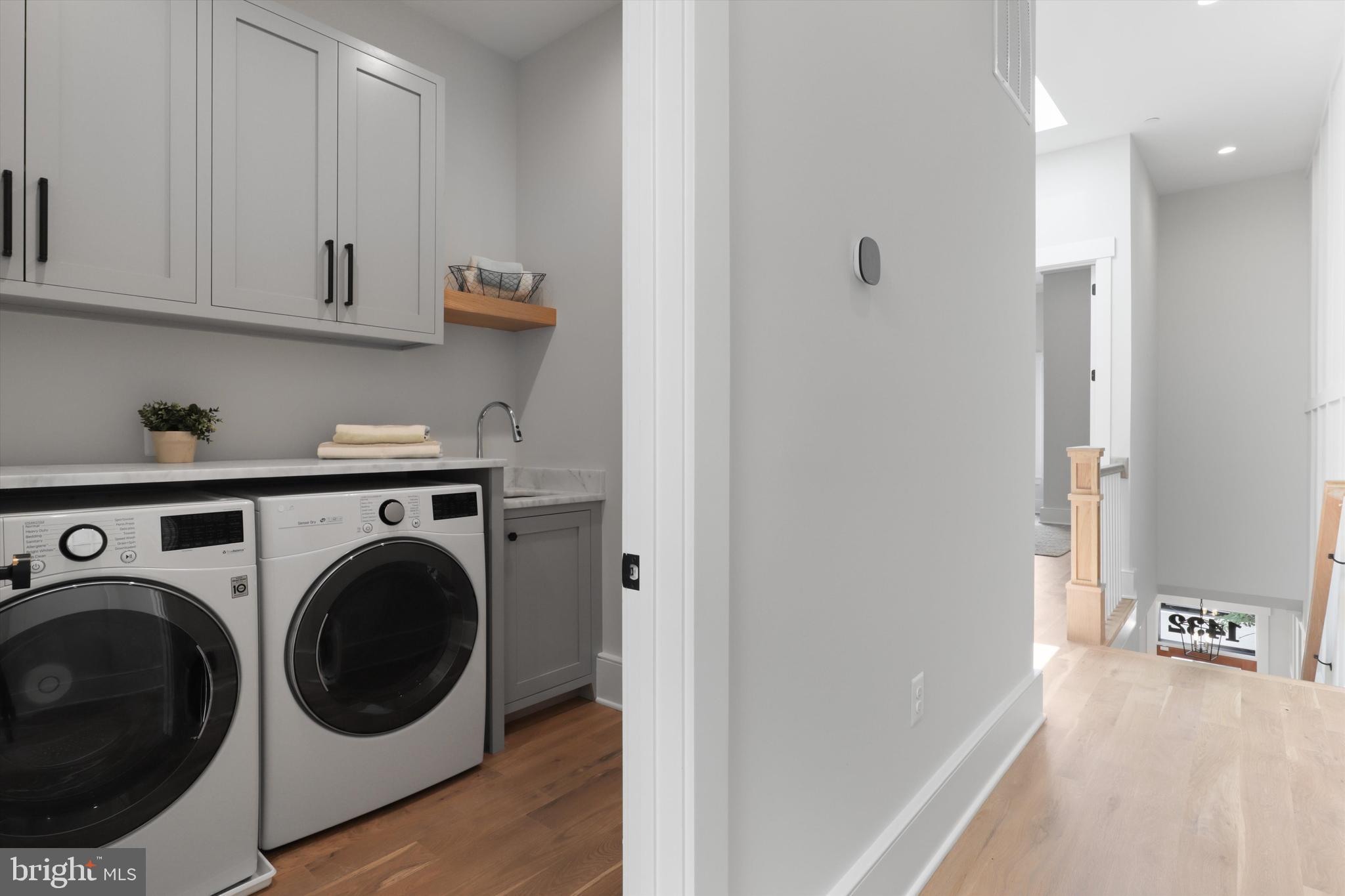 CAPITOL HILL - Residential