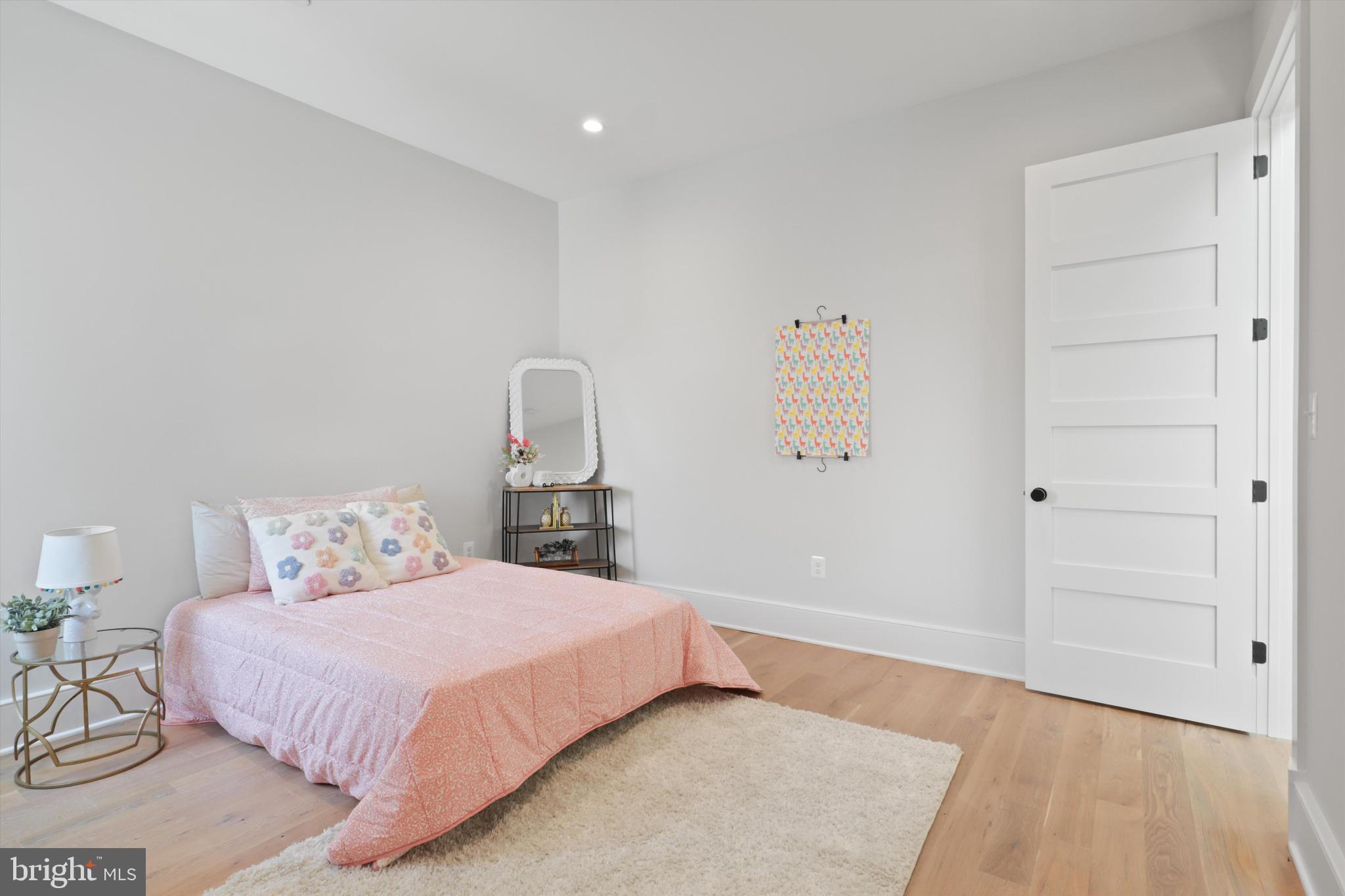 CAPITOL HILL - Residential