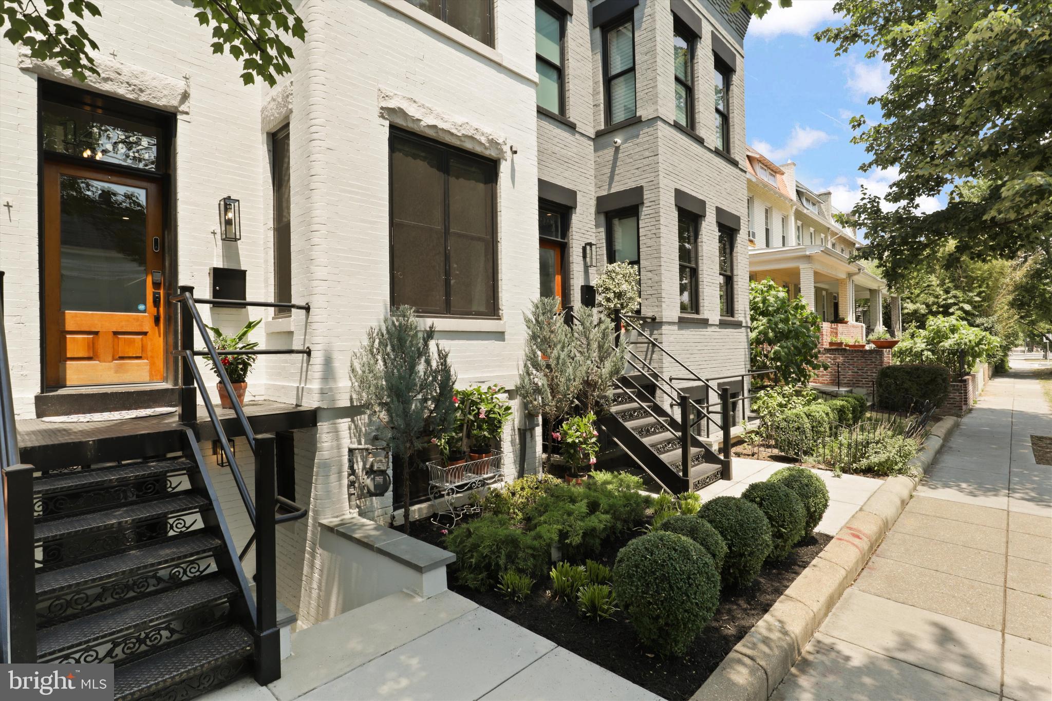 CAPITOL HILL - Residential