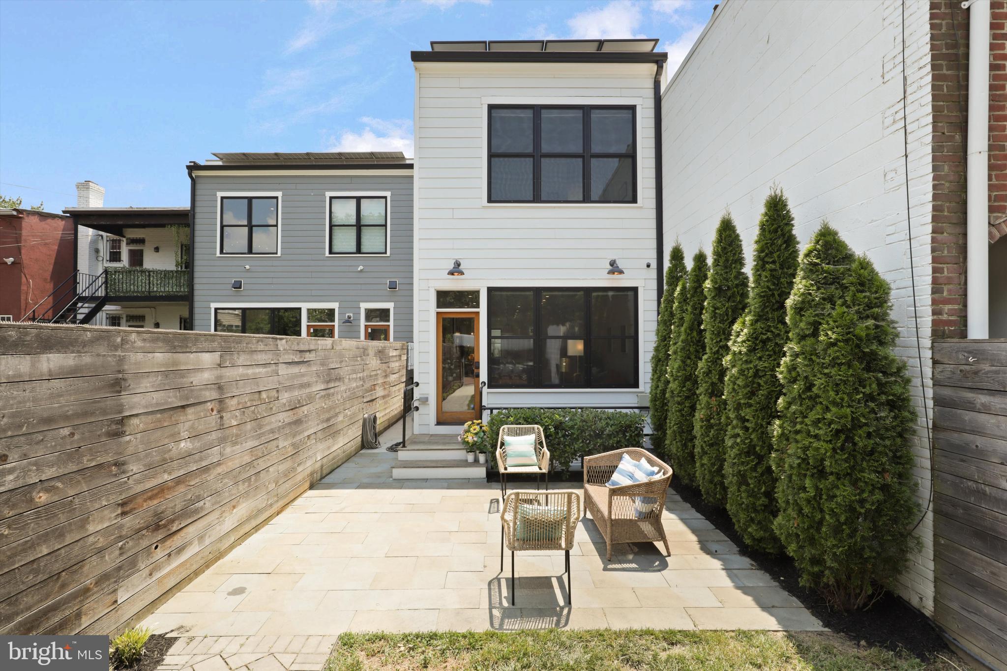 CAPITOL HILL - Residential