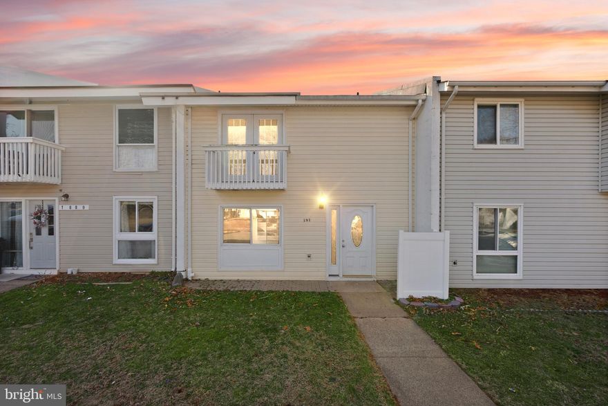 Please turn off all lights.**    
Rare 4-Bedroom Find! Spectacular value in the sought-after Sugarland Run community. Experience the perfect blend of architectural flair and expansive living! This unique home offers 4 true bedrooms and 2.5 baths, featuring an open-concept layout with oversized rooms—providing the rare scale needed for a grand home office or a growing family. The living area makes a bold statement with dramatic high ceilings and seamless flow, while the upgraded high-efficiency HVAC (2017) ensures year-round comfort and peace of mind.
Step into your private Outdoor Oasis! This home features a massive backyard upgrade, complete with a custom stonework patio and a covered year-round retreat. Whether you're hosting a summer BBQ or enjoying a quiet rainy morning coffee, this sanctuary is ready for you. Don't just buy a house—buy a lifestyle.
Nestled in a quiet section of the neighborhood with easy access to Rt 7, Rt 28, and Dulles Airport. Low HOA fees cover an incredible amenity package: the famous Olympic-sized pool, community center, tennis courts, and miles of scenic trails.
This signature property won’t last—schedule your tour of 191 N Cottage Dr today!
*