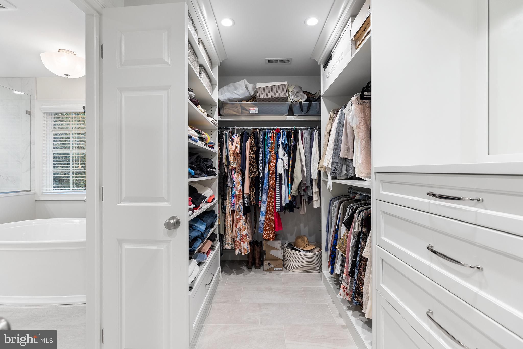 SUMMERHILL - Residential