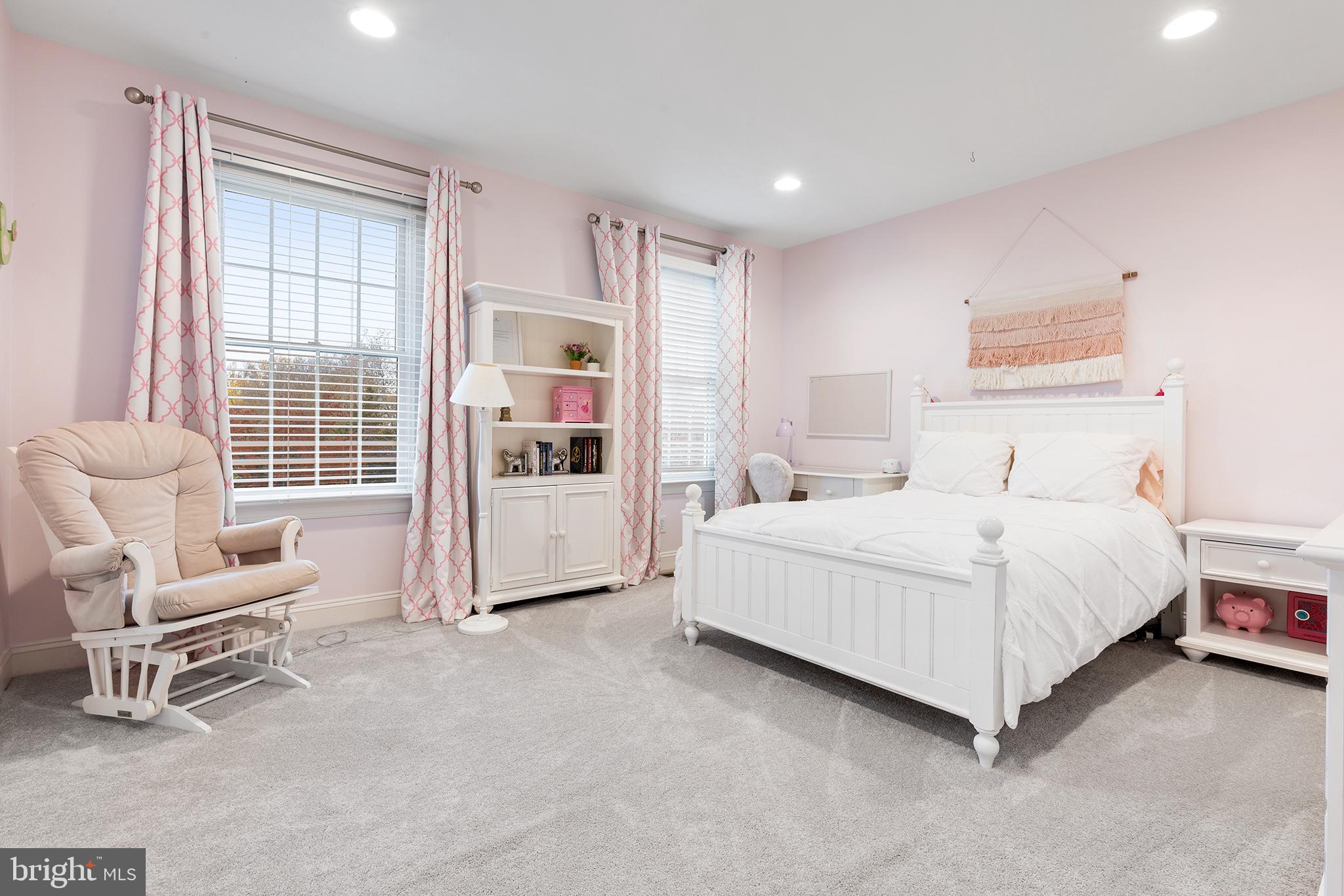 SUMMERHILL - Residential