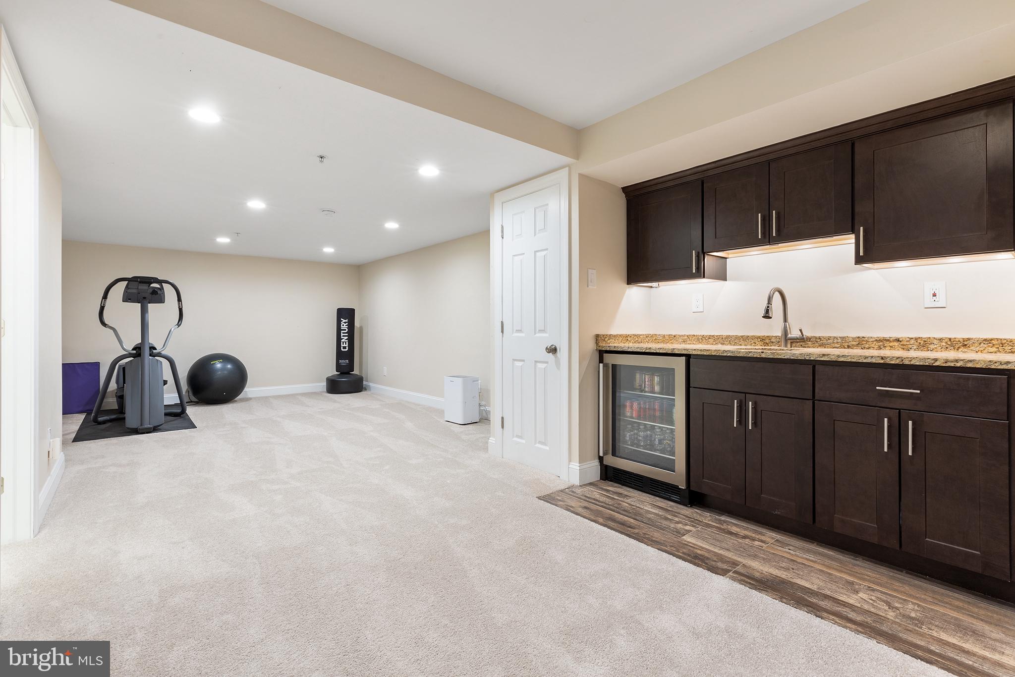 SUMMERHILL - Residential