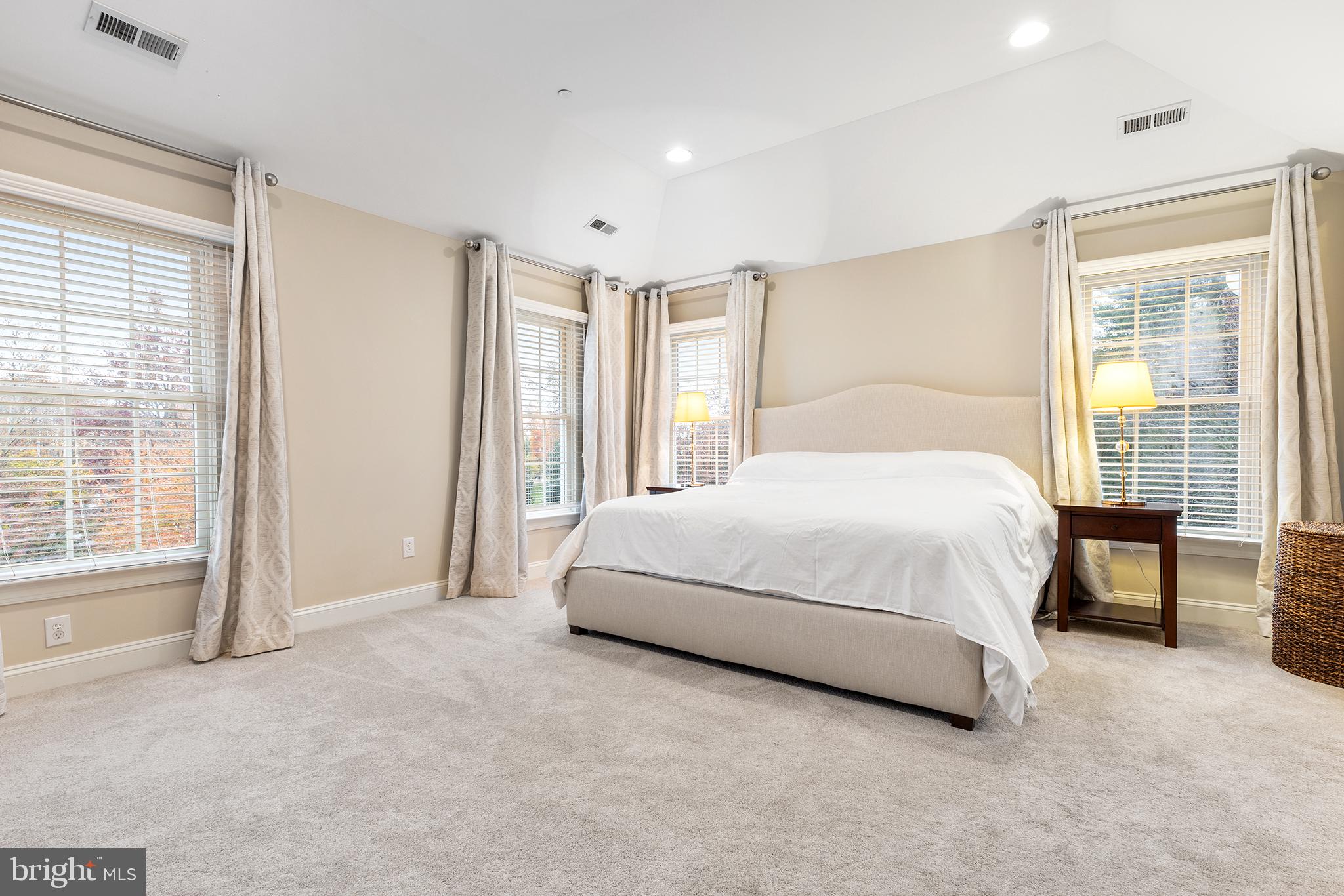 SUMMERHILL - Residential