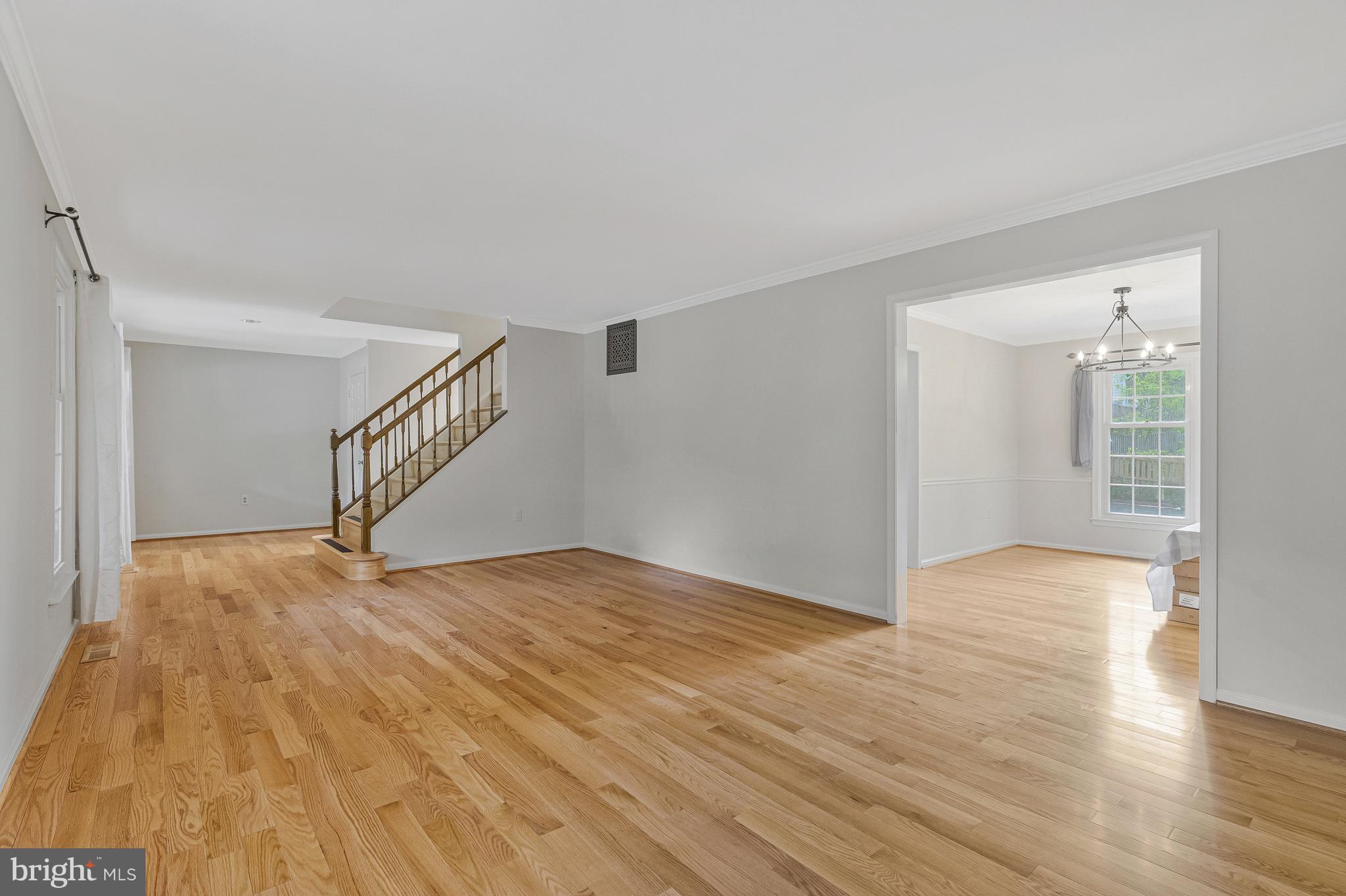 OAKTON GLEN - Residential Lease