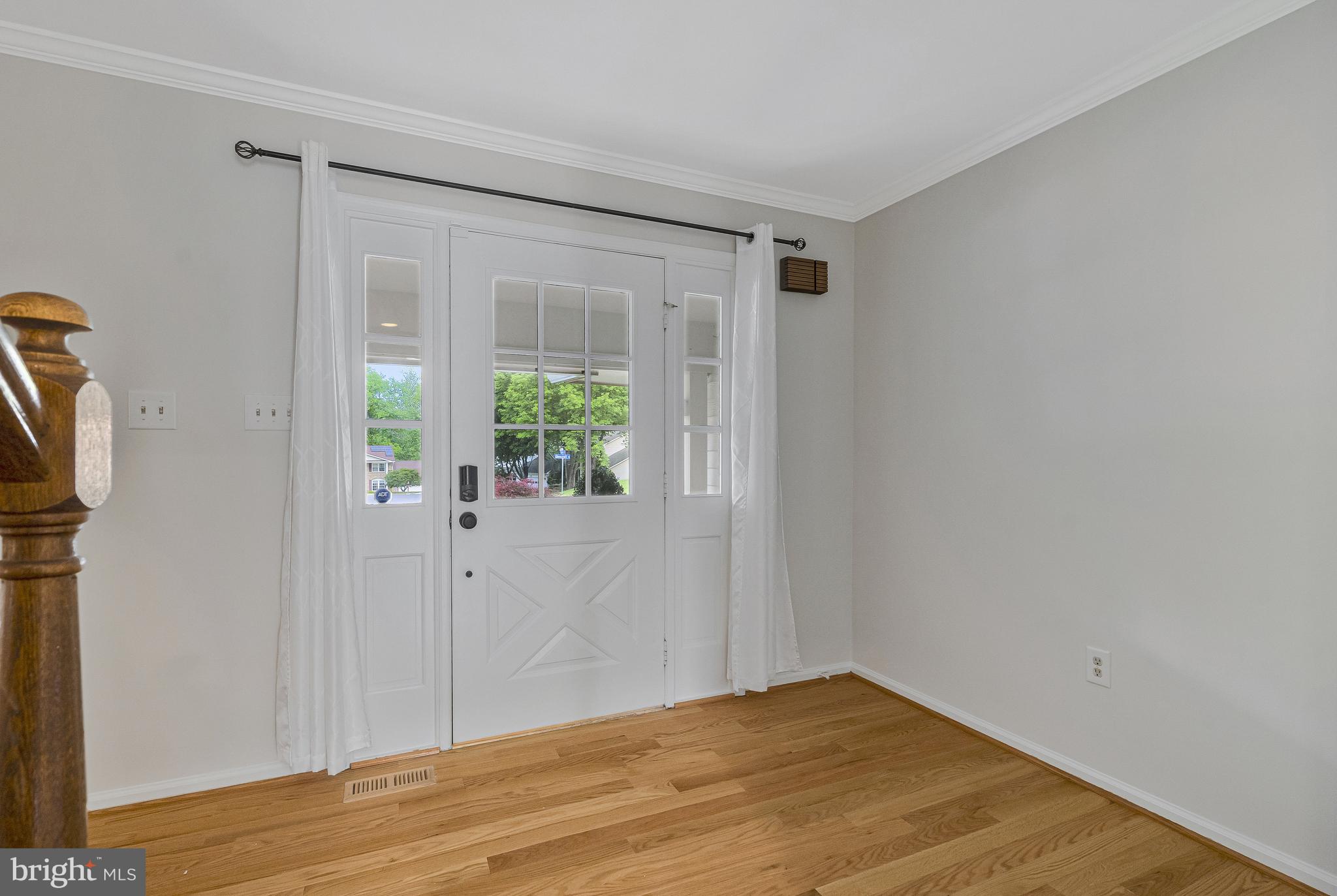 OAKTON GLEN - Residential Lease