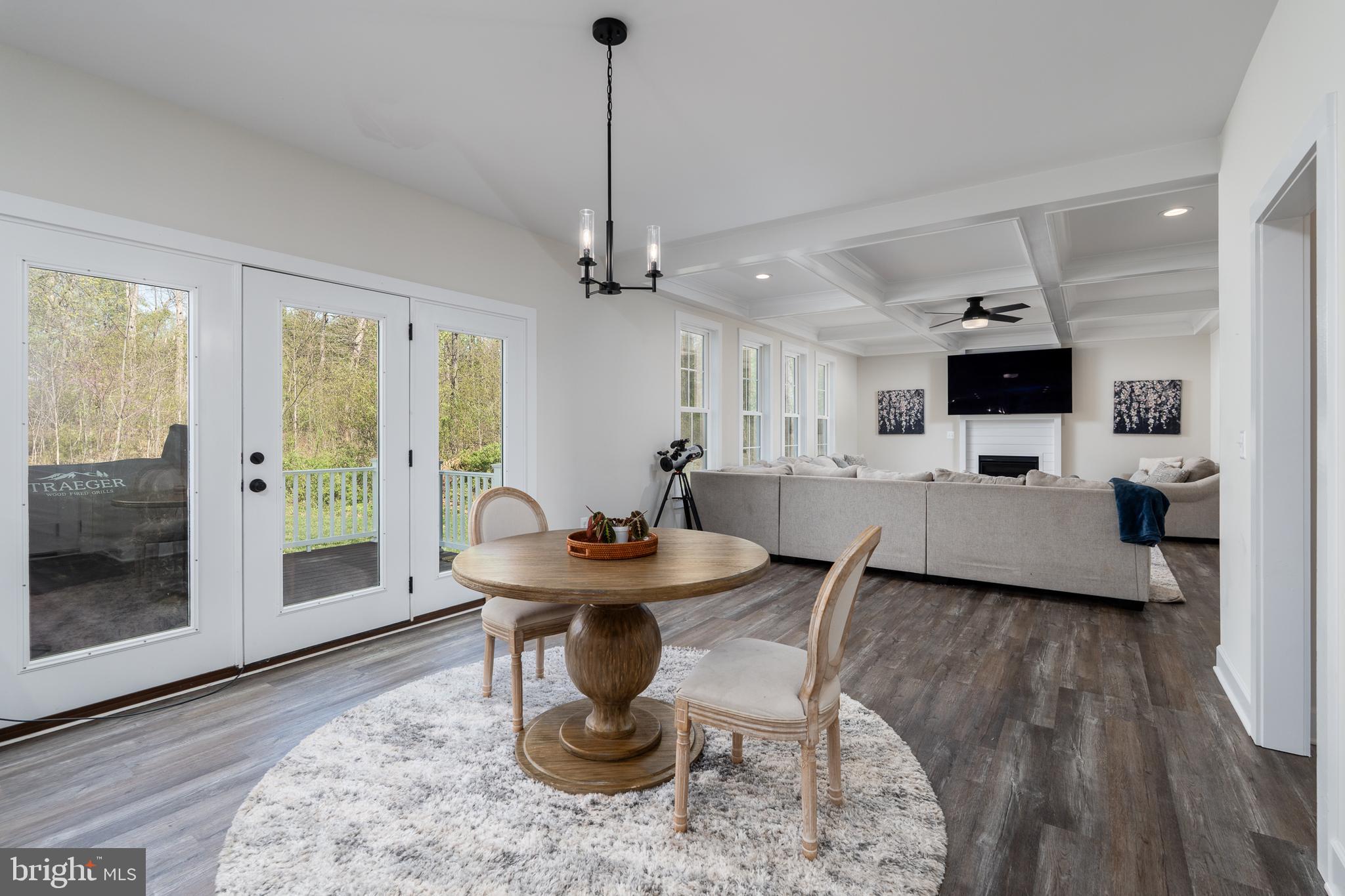 ELK CREEK LANDING - Residential