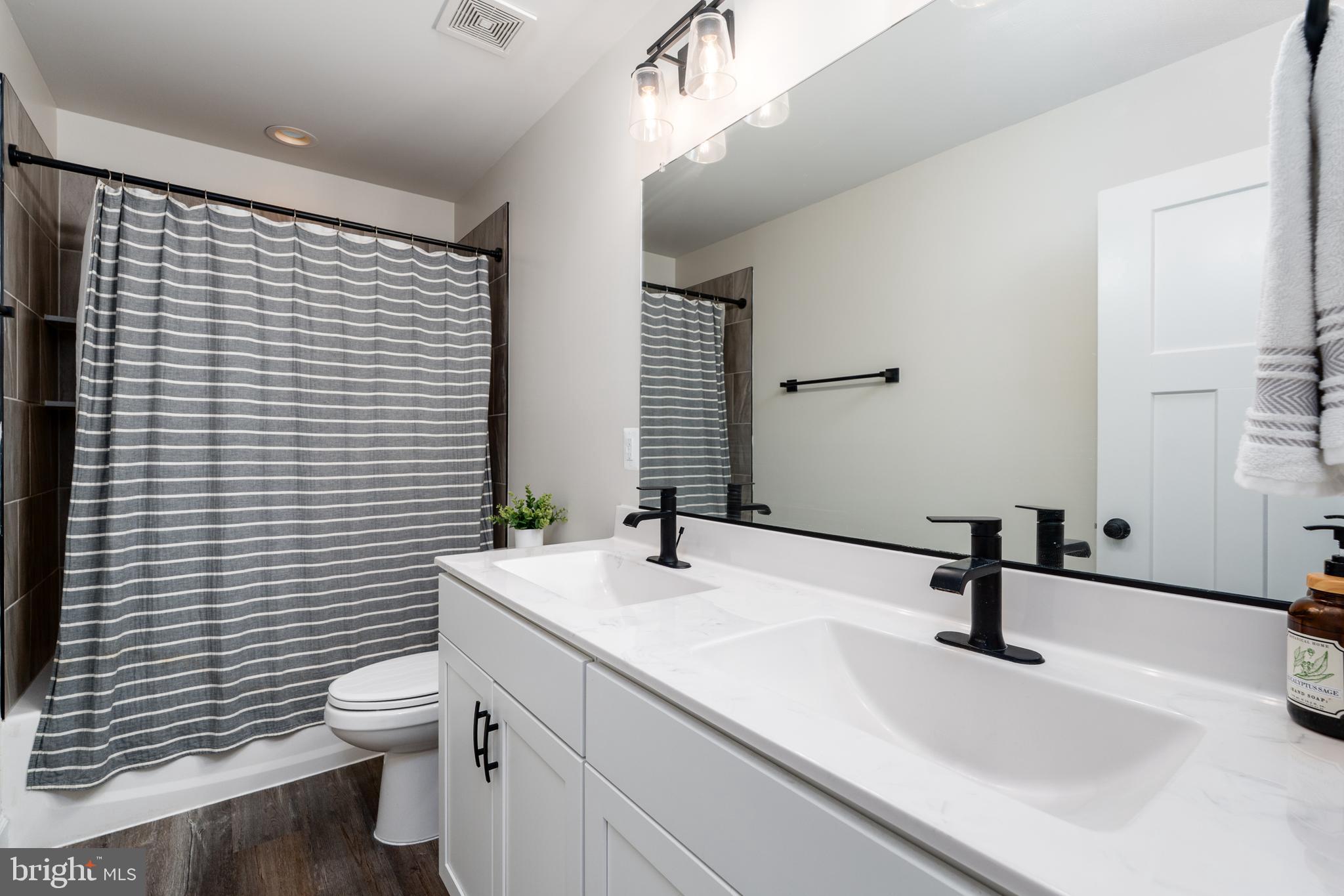 ELK CREEK LANDING - Residential