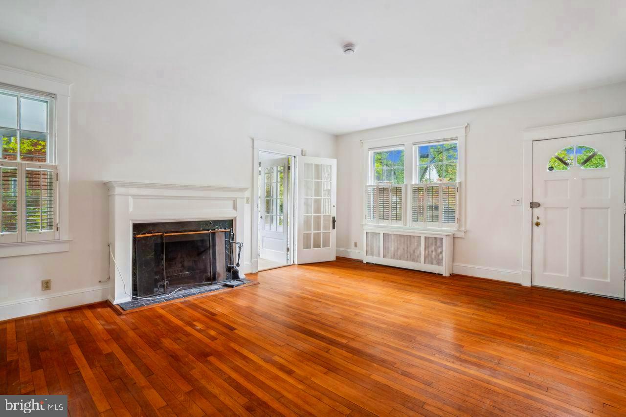 UNIVERSITY PARK - Residential