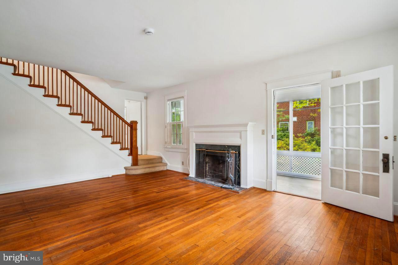 UNIVERSITY PARK - Residential