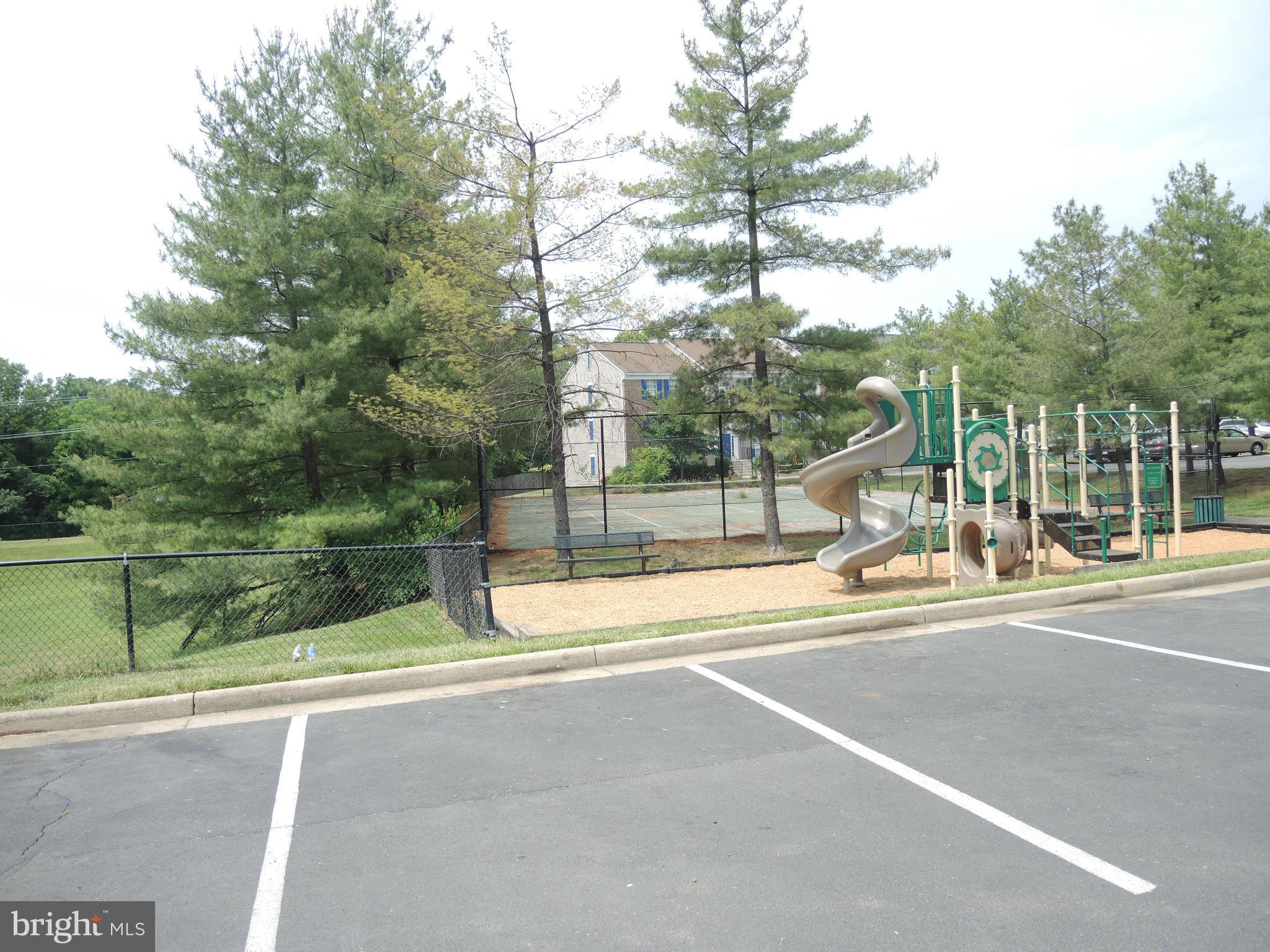 FOX CHAPEL AT TUDOR KNOLLS - Residential