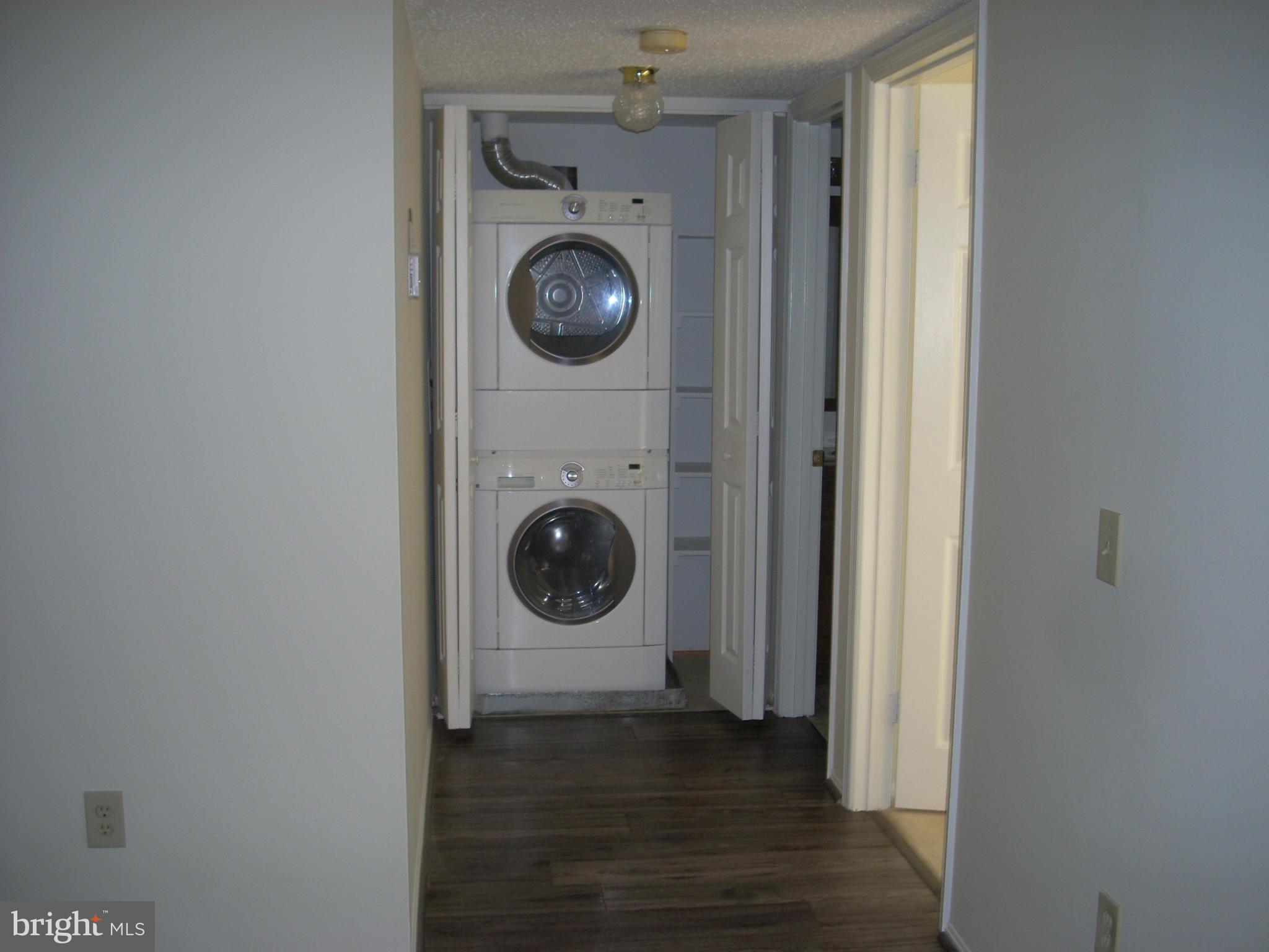 FOX CHAPEL AT TUDOR KNOLLS - Residential