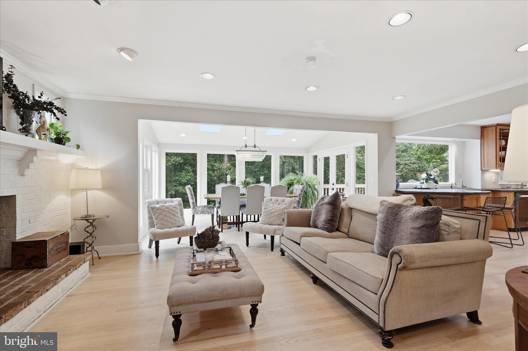 MILL RUN CROSSING - Residential