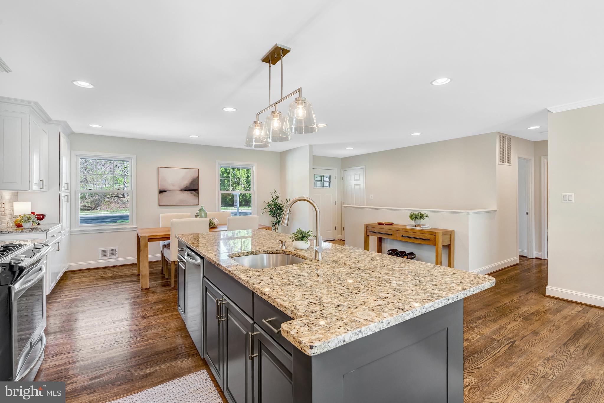 CANTERBURY WOODS - Residential