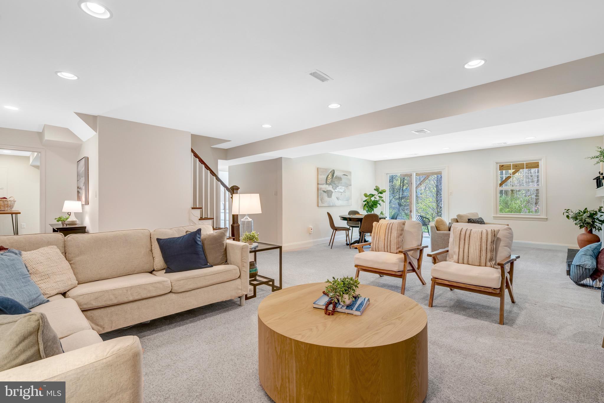 CANTERBURY WOODS - Residential