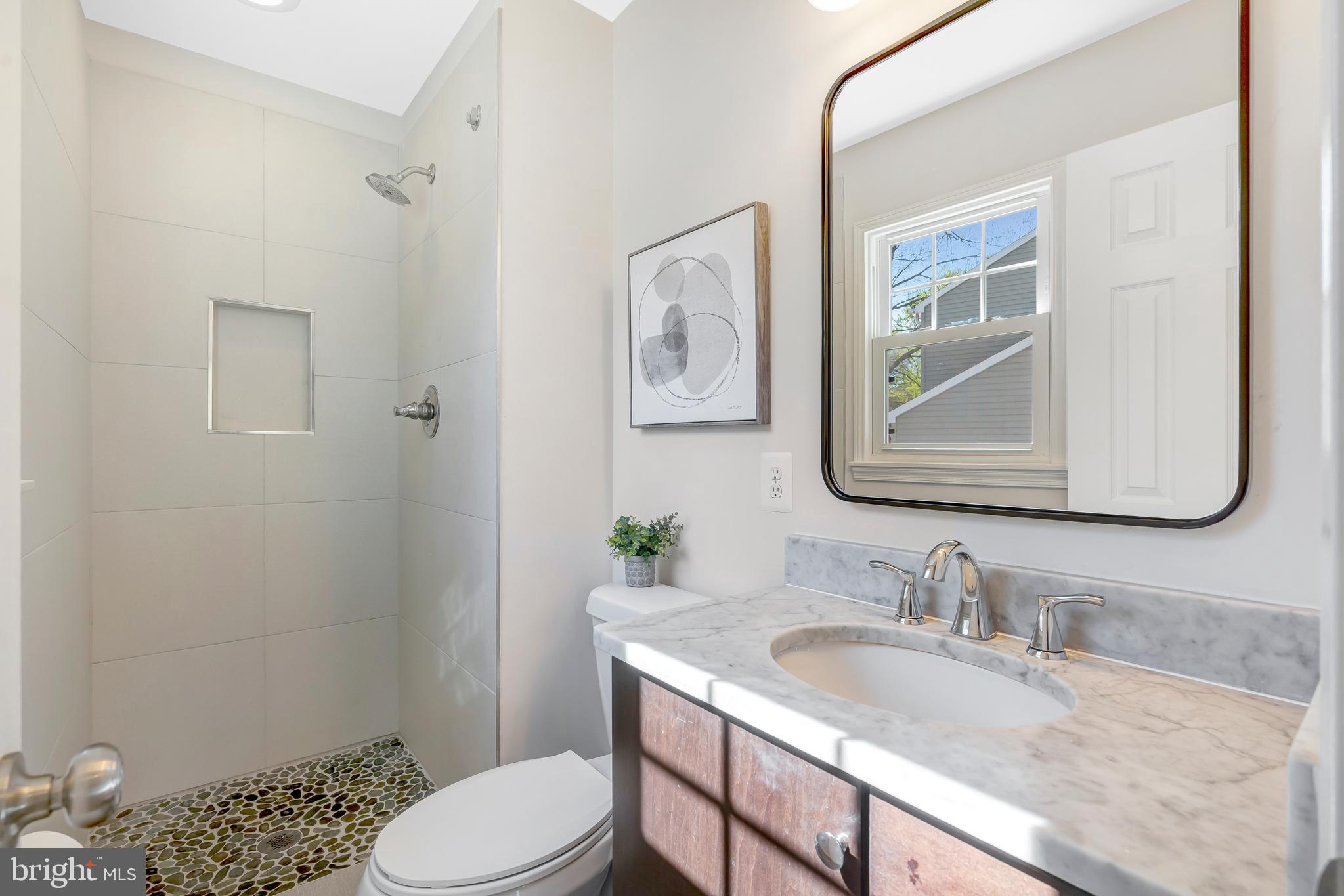 CANTERBURY WOODS - Residential