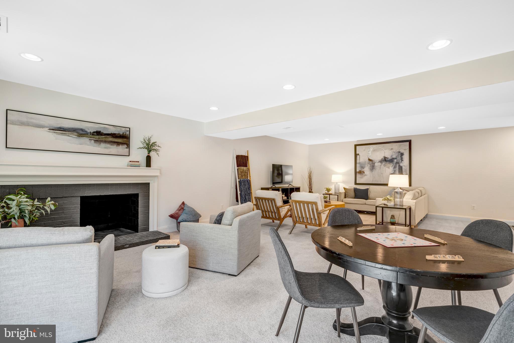 CANTERBURY WOODS - Residential