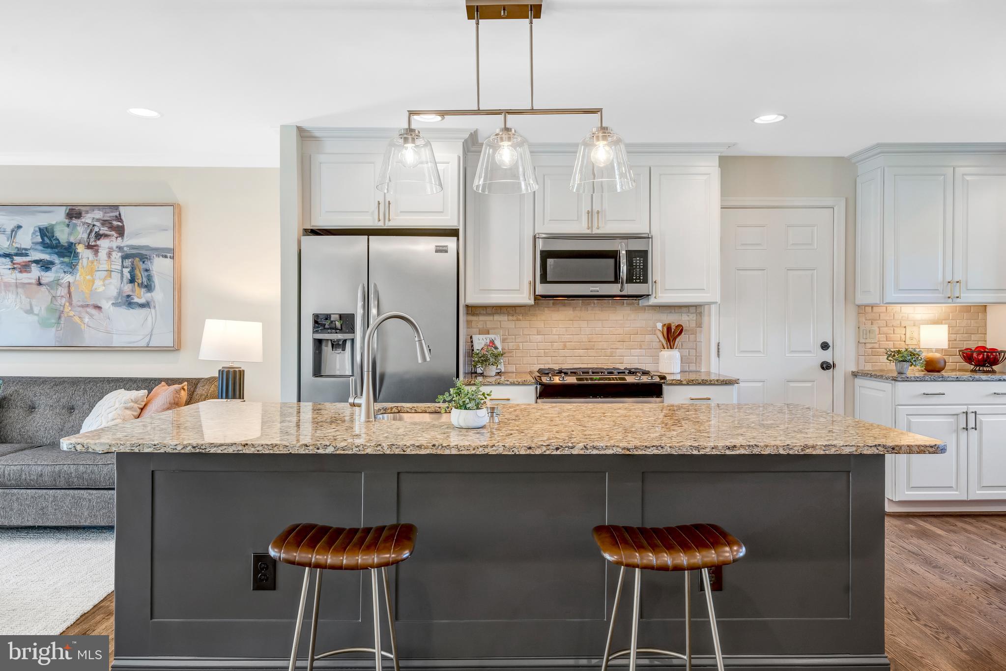 CANTERBURY WOODS - Residential