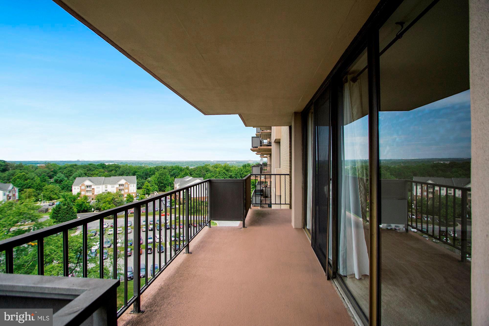 TOWERS IN WESTCHESTER PARK - Residential