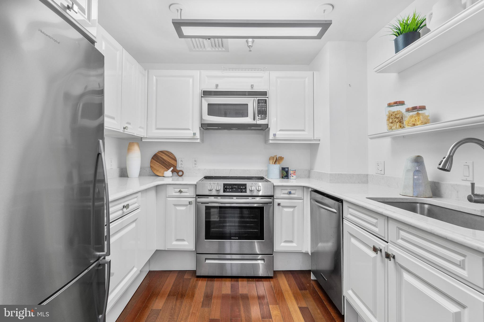 RITTENHOUSE SQUARE - Residential