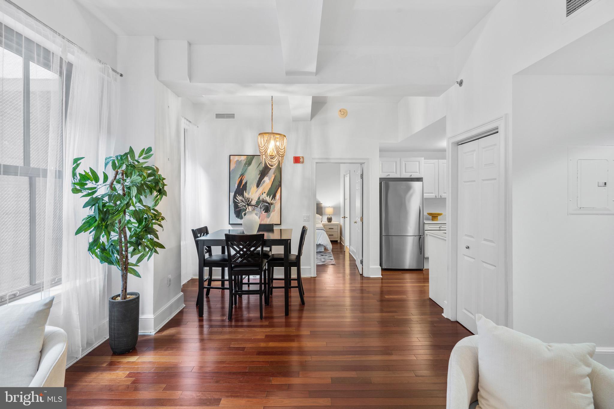 RITTENHOUSE SQUARE - Residential