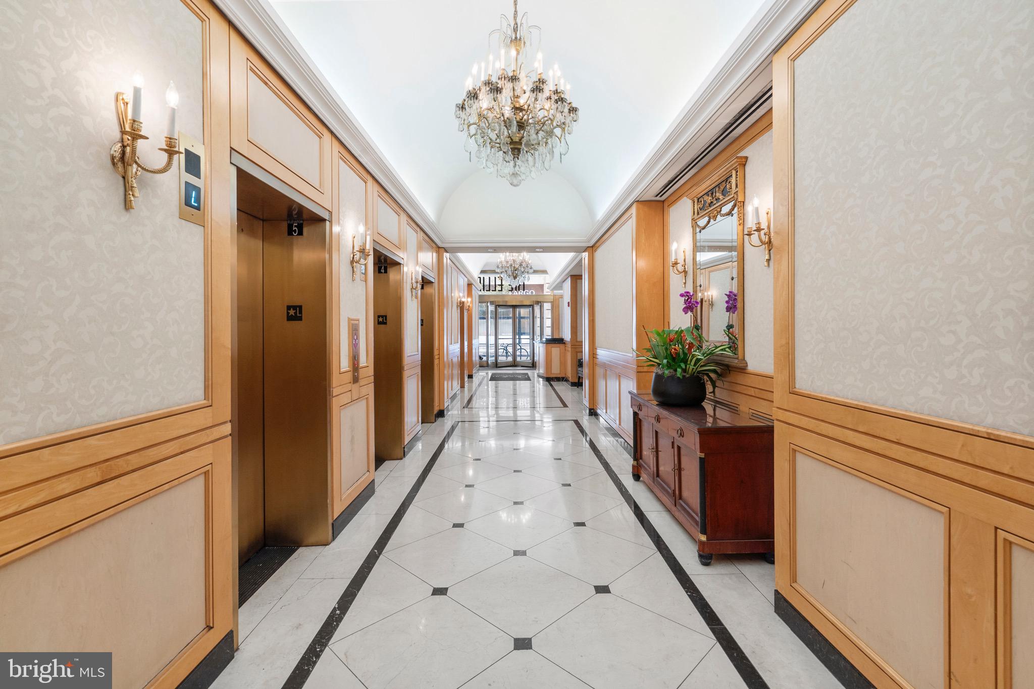 RITTENHOUSE SQUARE - Residential