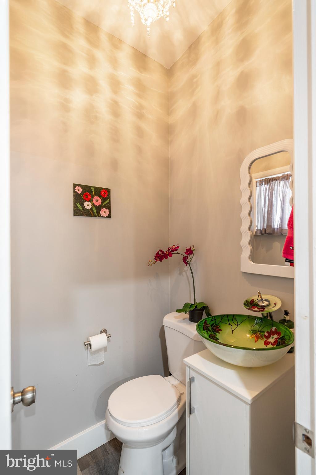 MIDFIELD - Residential