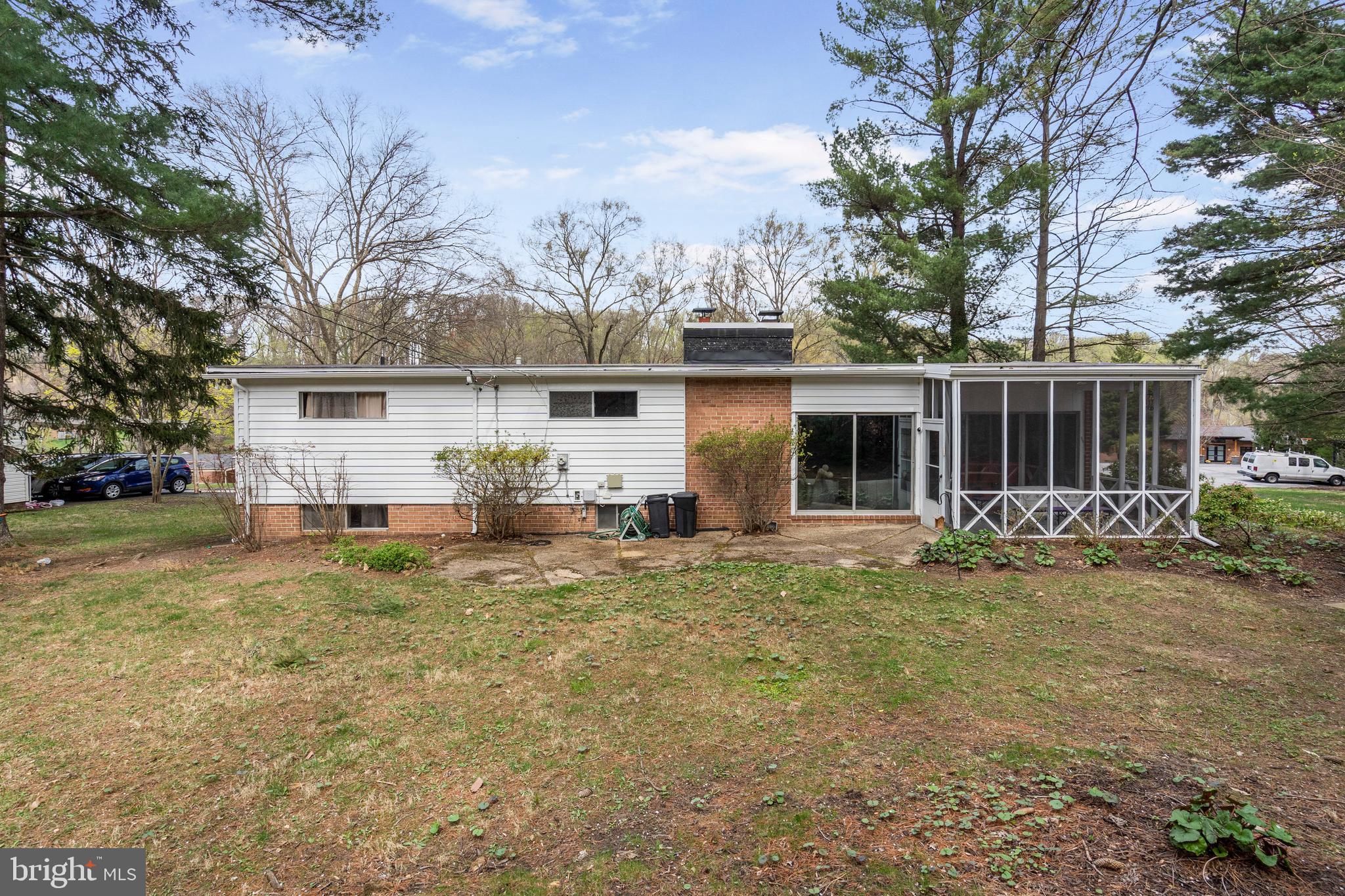 MIDFIELD - Residential