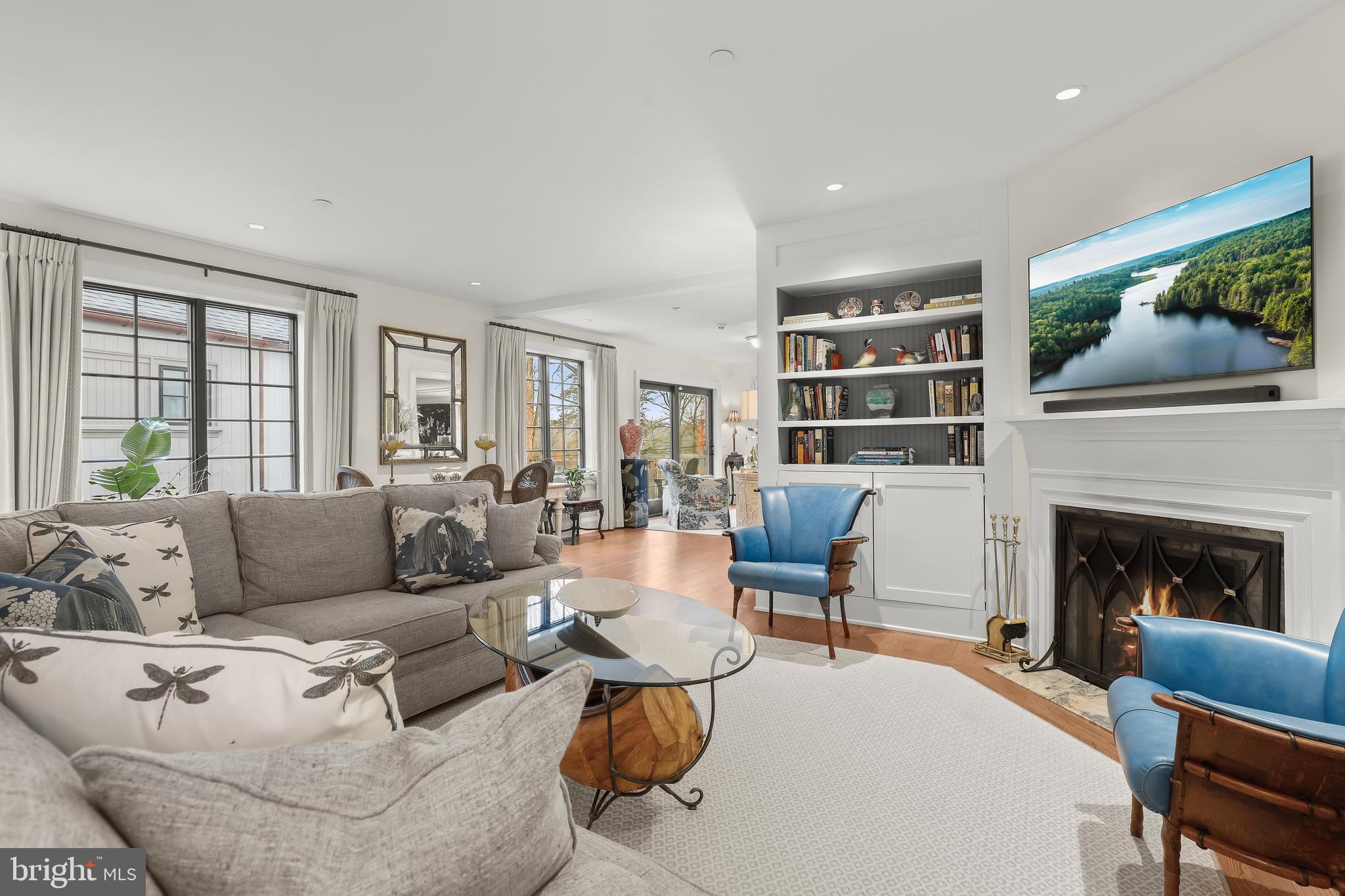 GIBSON ISLAND - Residential