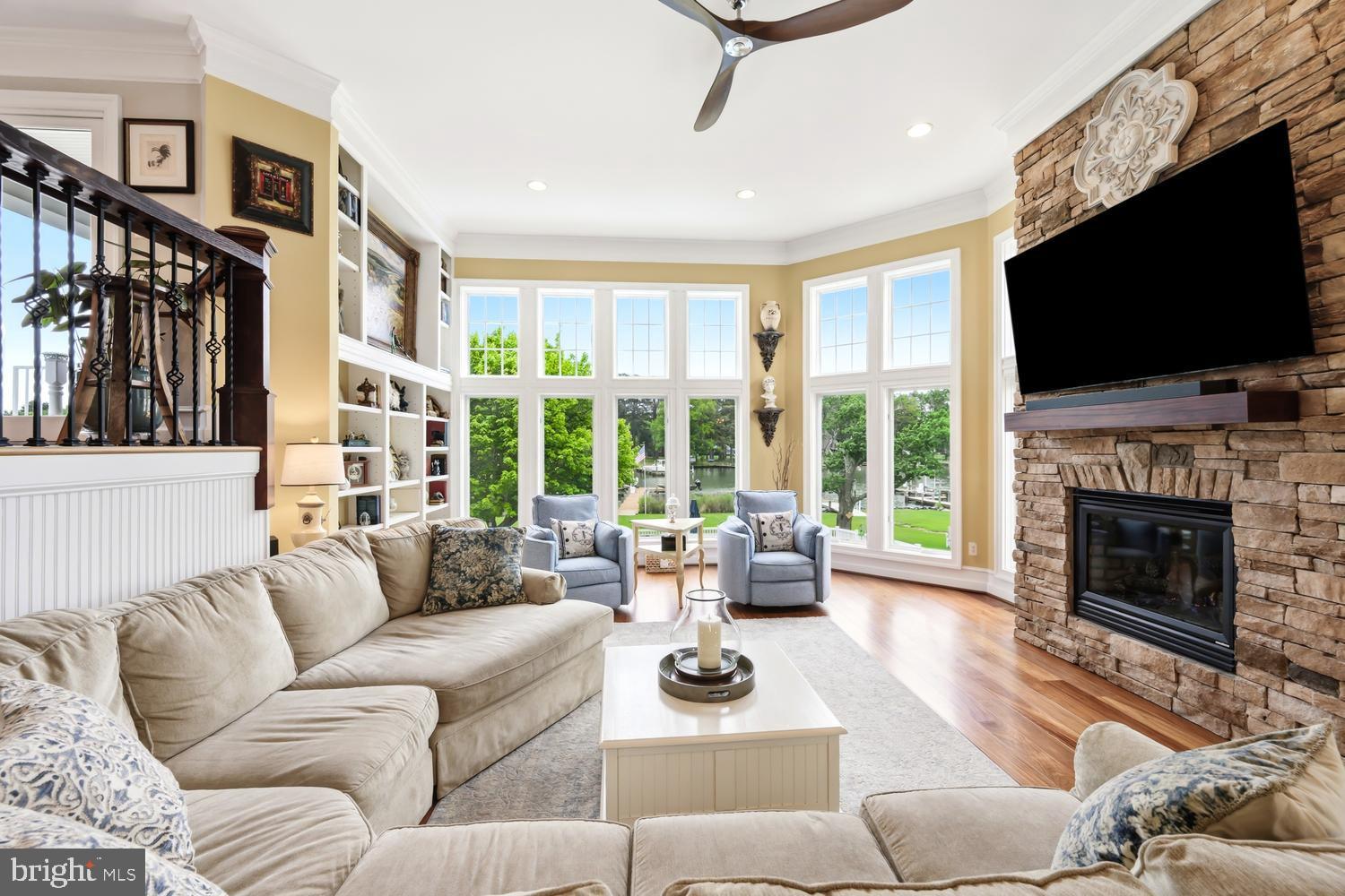 HARBOR VIEW - Residential