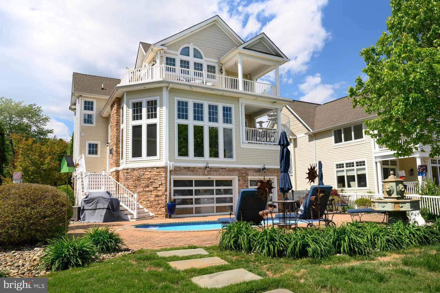 HARBOR VIEW - Residential