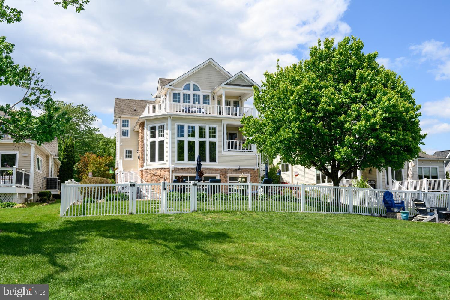 HARBOR VIEW - Residential