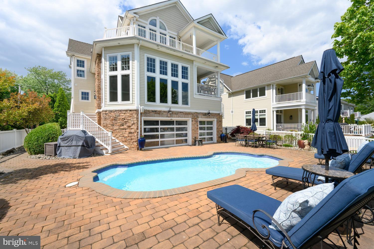 HARBOR VIEW - Residential
