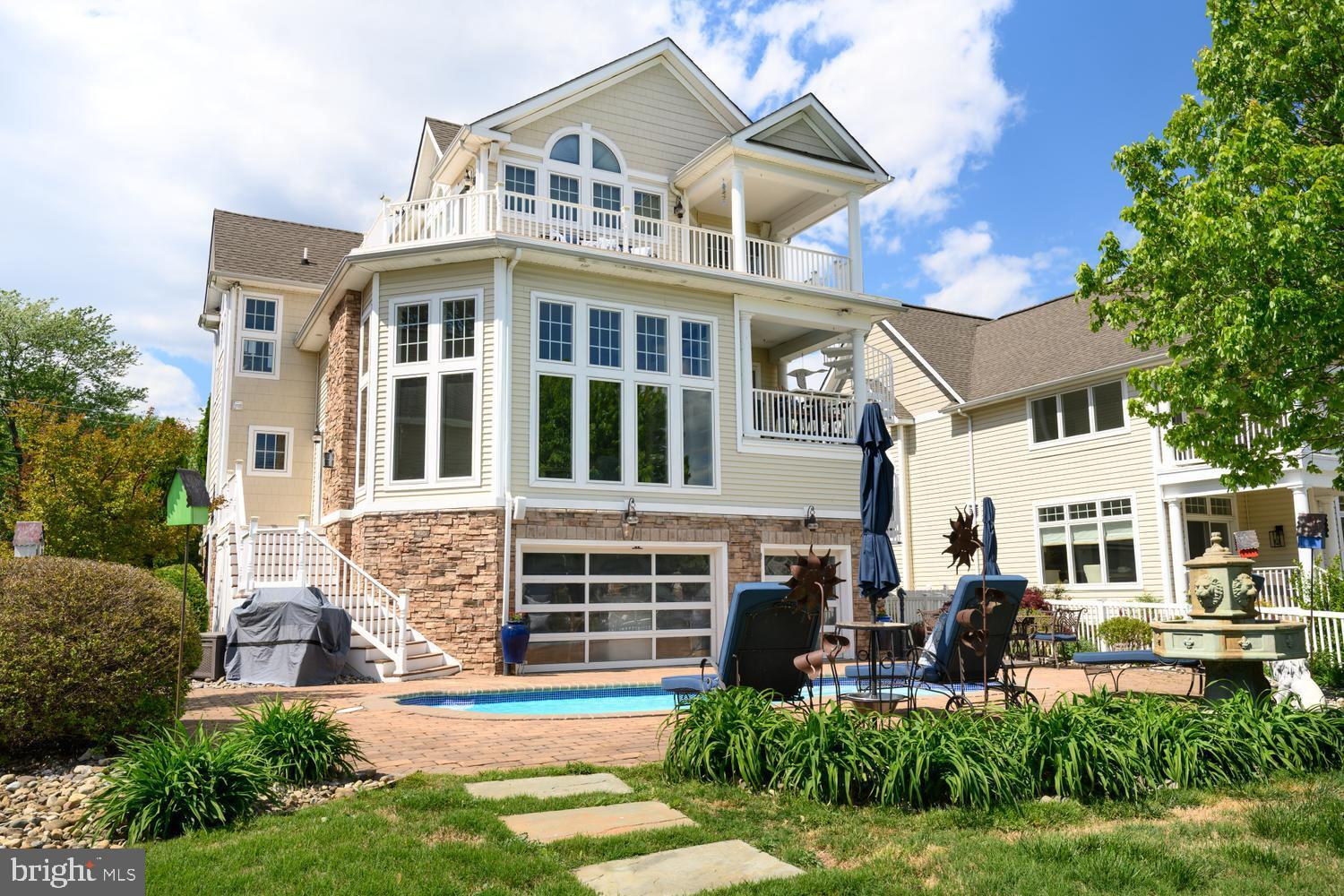 HARBOR VIEW - Residential