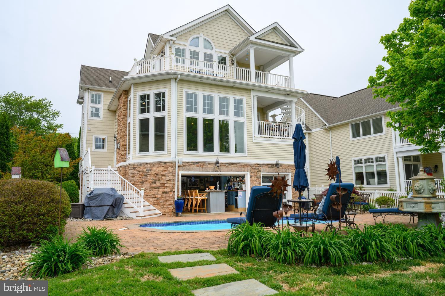 HARBOR VIEW - Residential