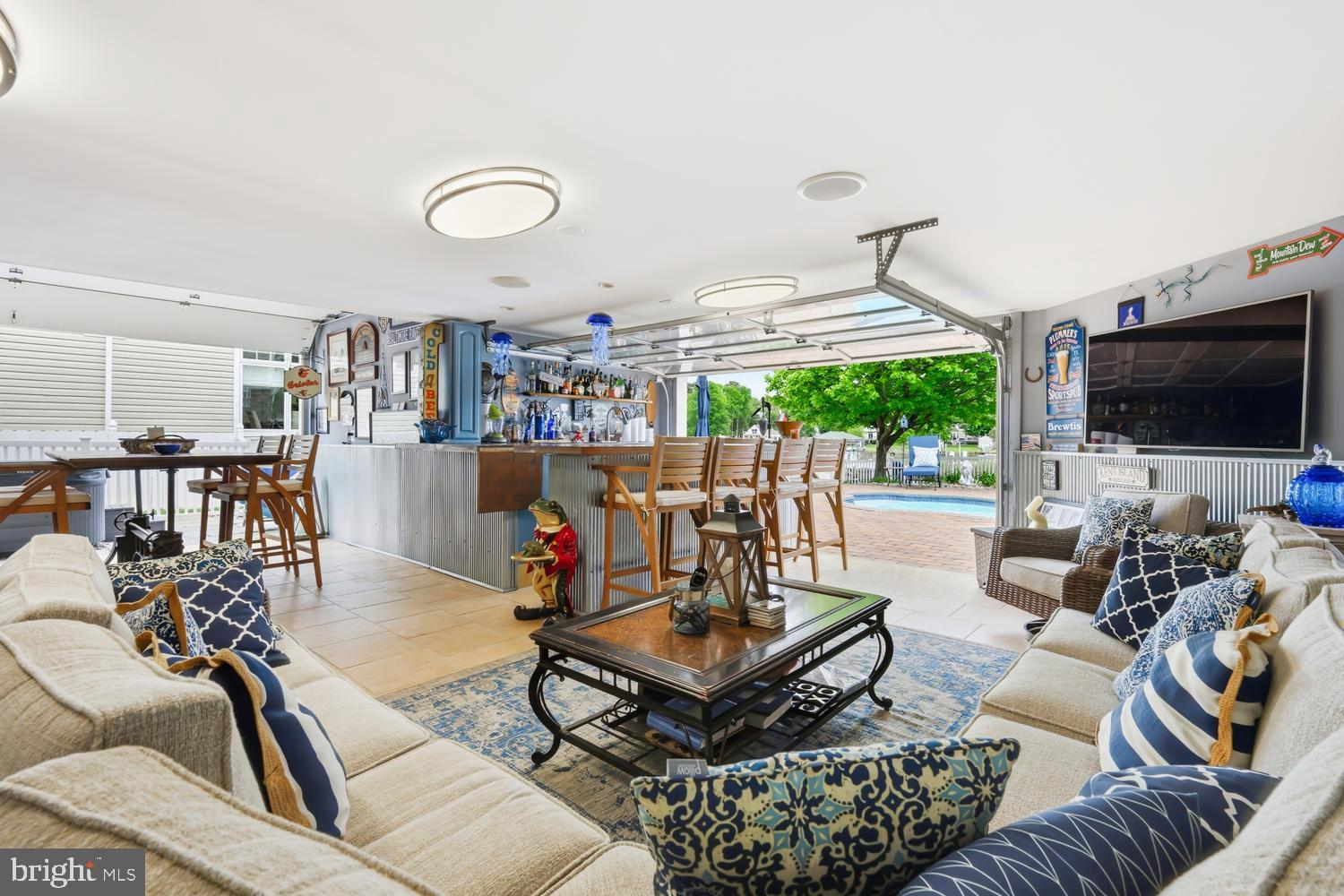 HARBOR VIEW - Residential