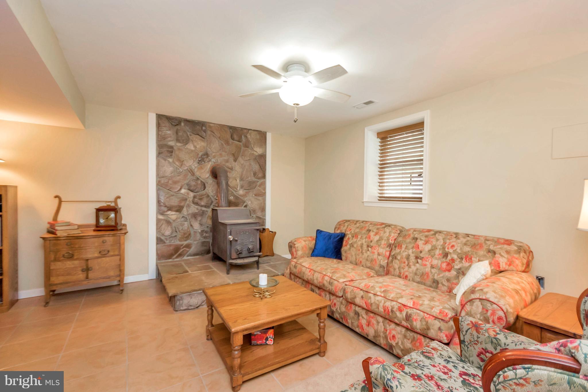 BATTLEFIELD ESTATES - Residential