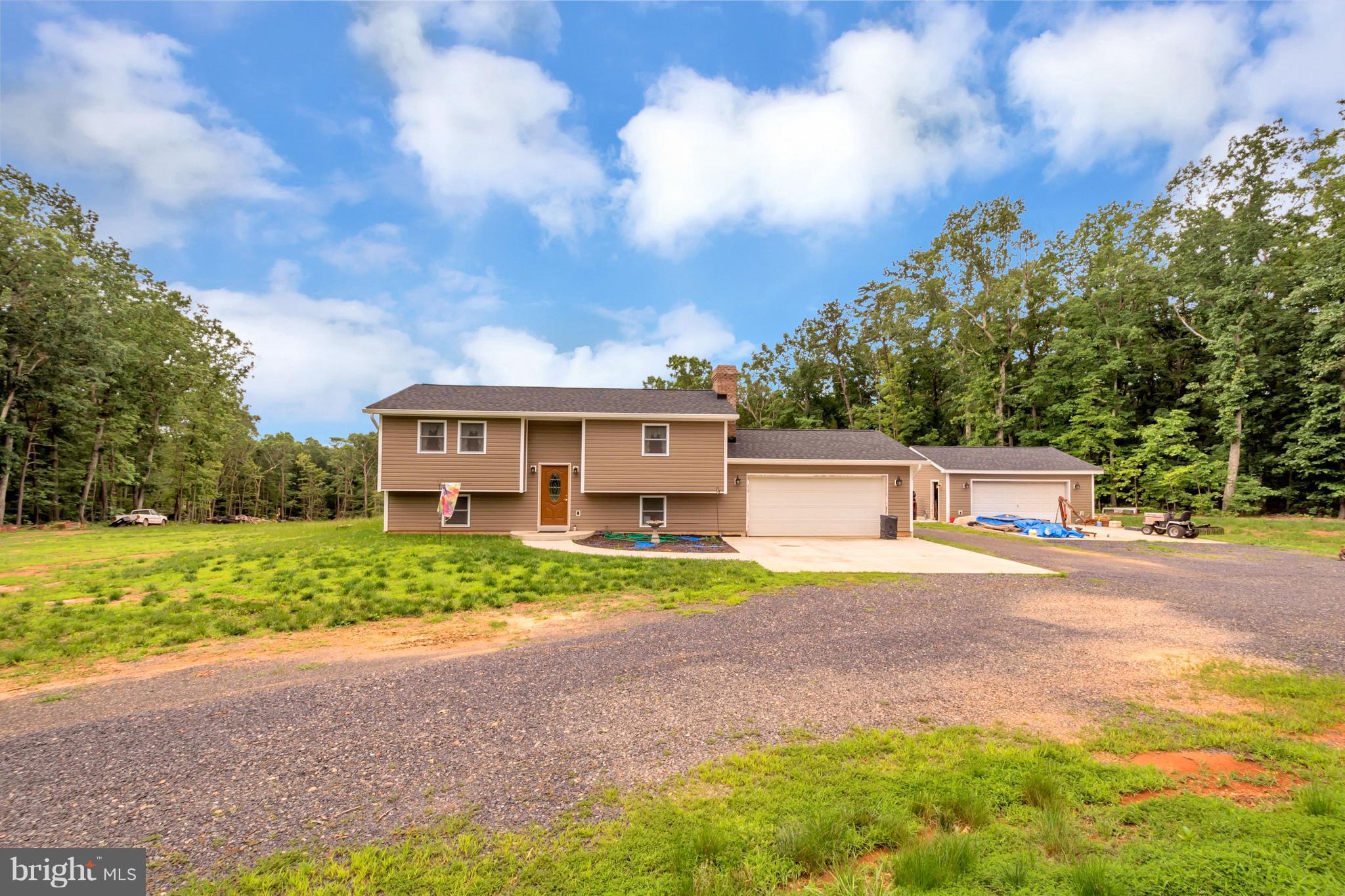 BATTLEFIELD ESTATES - Residential