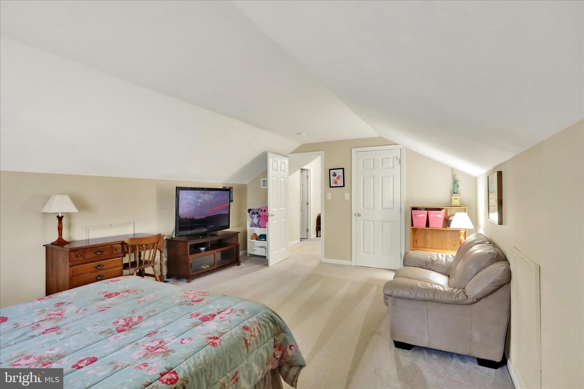 COUNTRY CLUB RUN - Residential