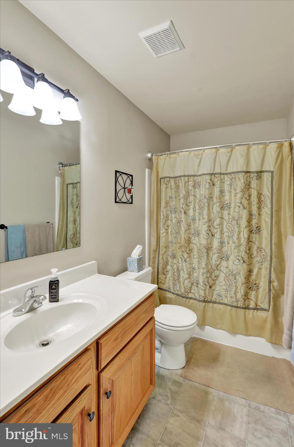 COUNTRY CLUB RUN - Residential